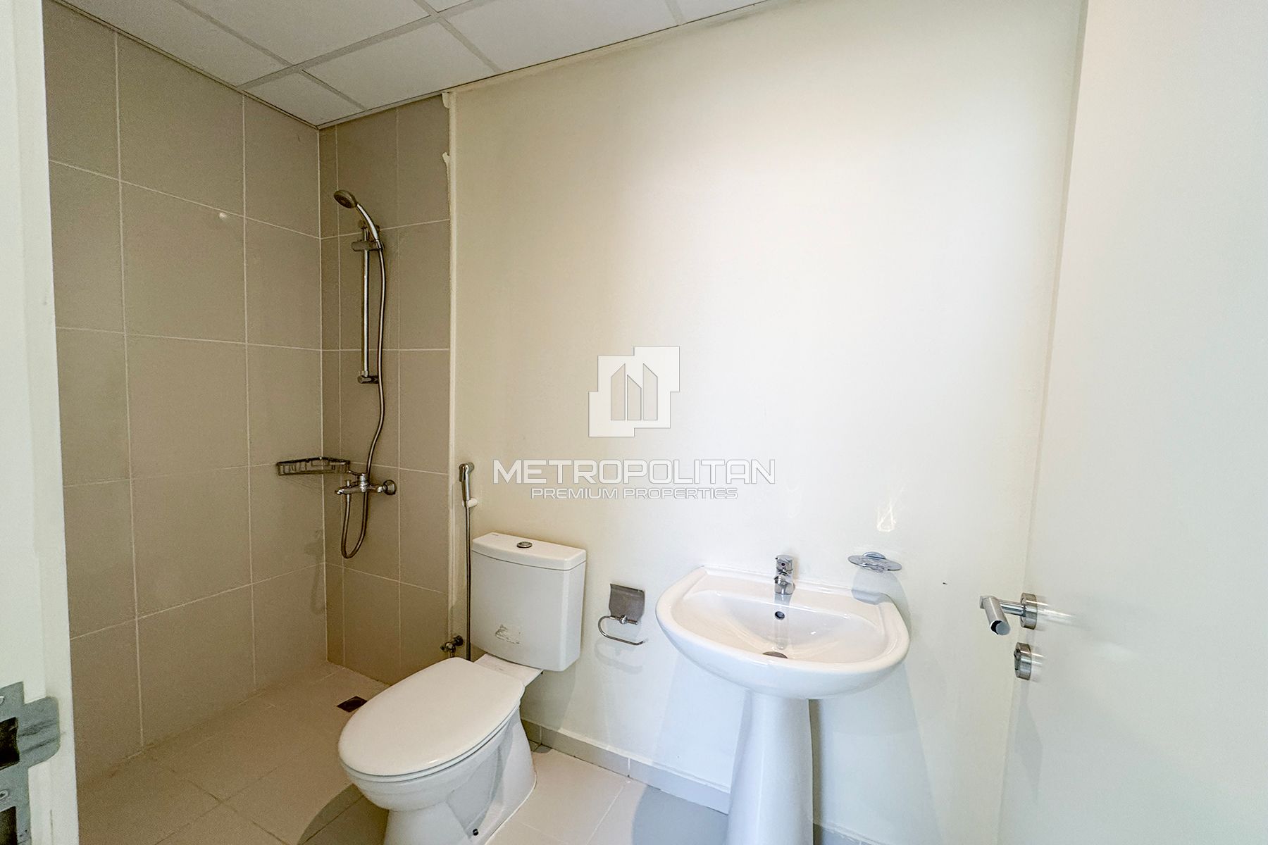 6-комнатная вилла в аренду в Damac Hills 2 – MPR-8524 photo-7