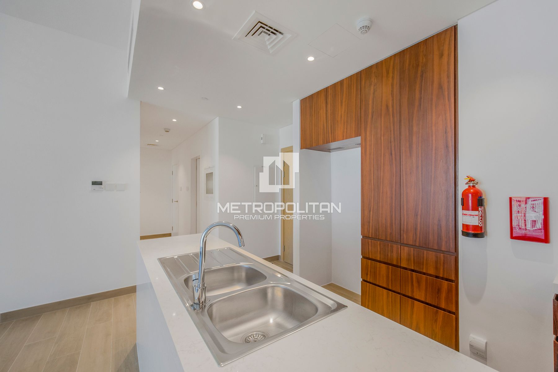 Elegant | Unfurnished | Breathtaking Sea View photo-12