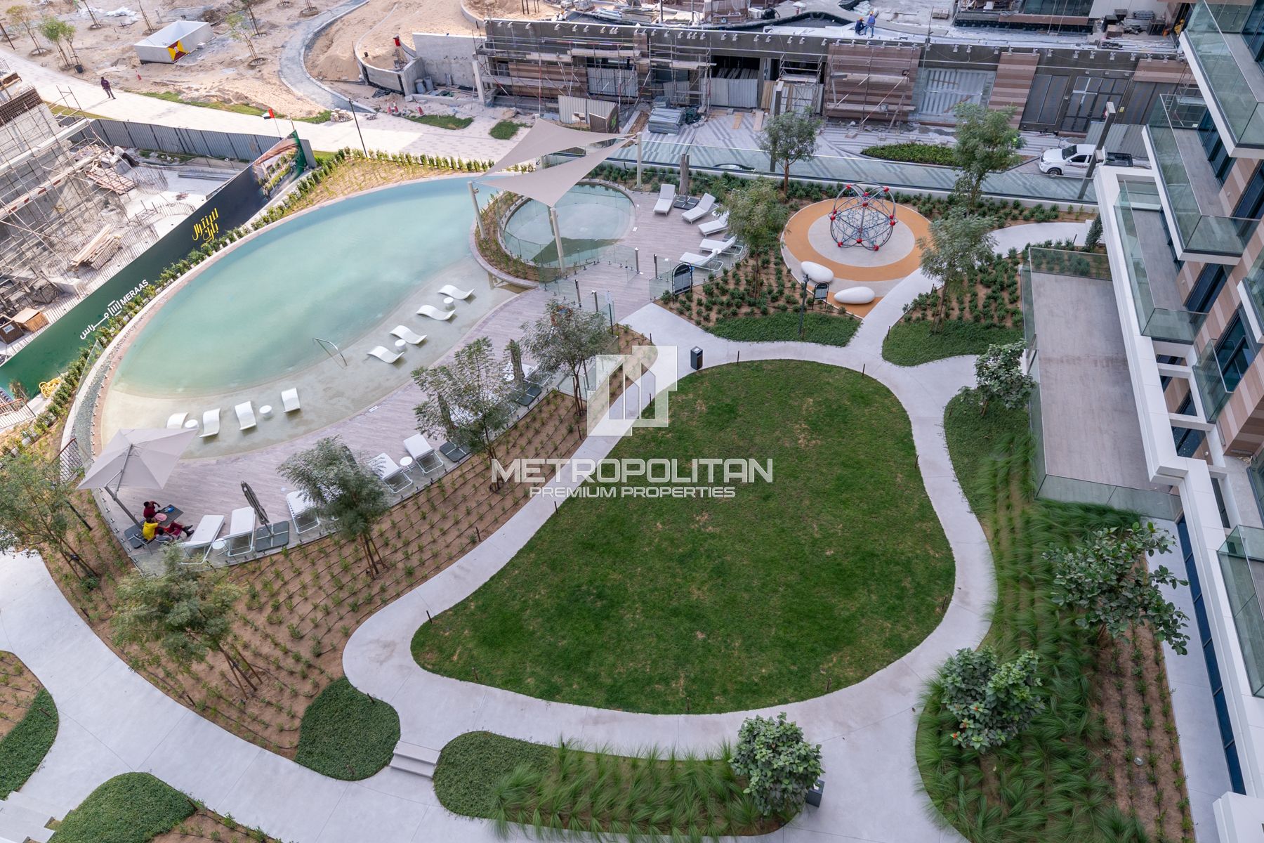 Larger Layout | Keys In Hand | Brand New photo-1