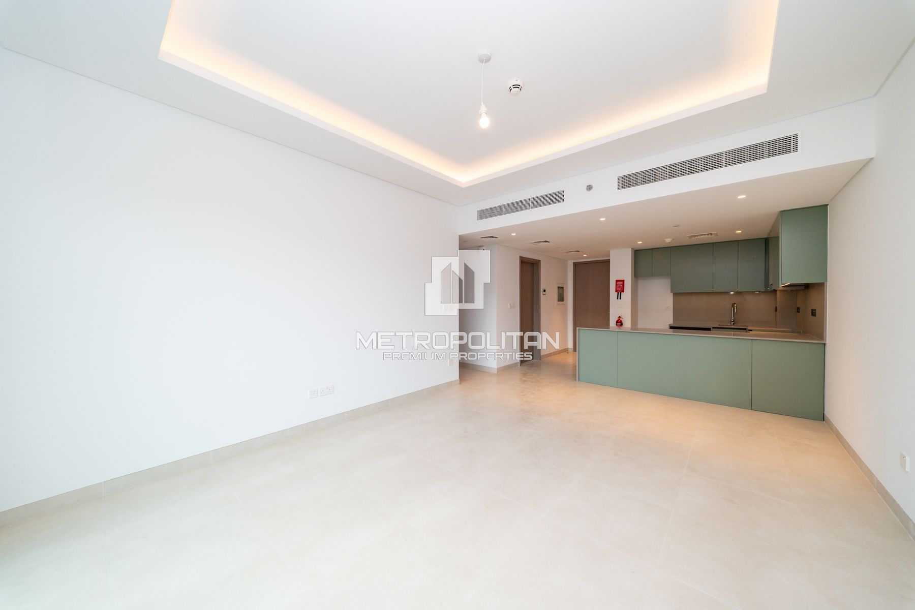 Larger Layout | Keys In Hand | Brand New photo-10