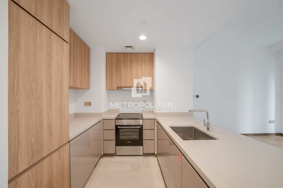 Vacant Jan 20th | Prime Location | Spacious 1 Bed photo-1