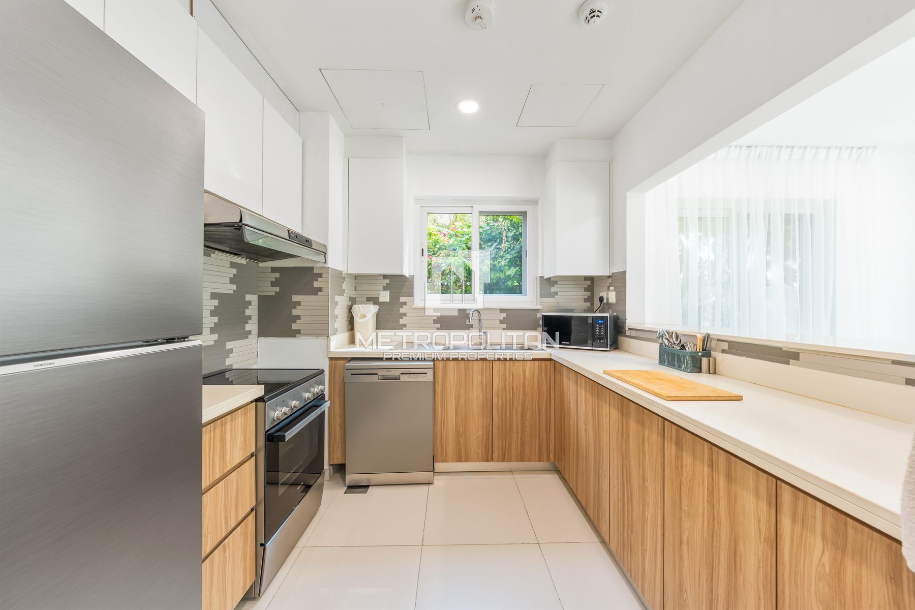 Close to Park | Spacious Property | Corner Unit photo-32