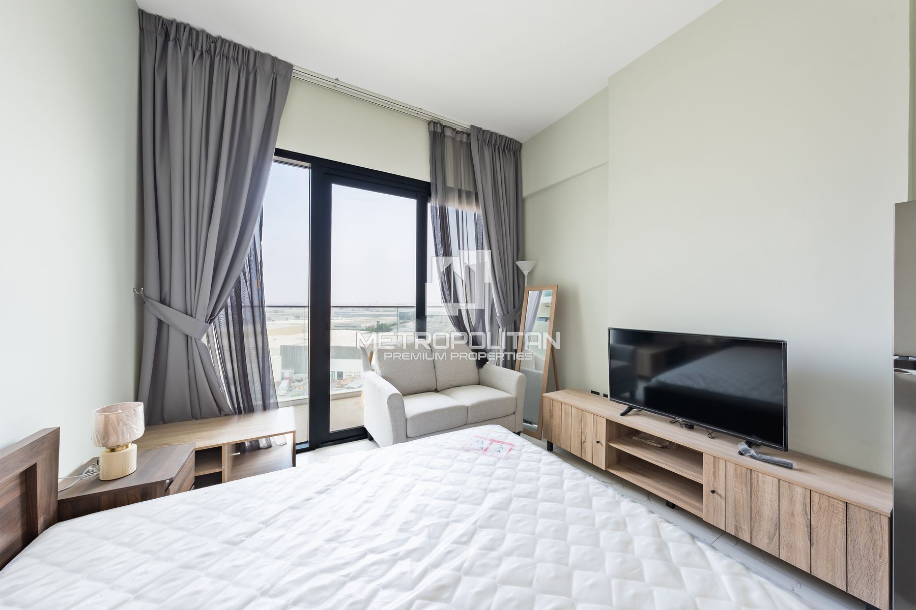 Brand New | Fully Furnished | Near Metro photo-0