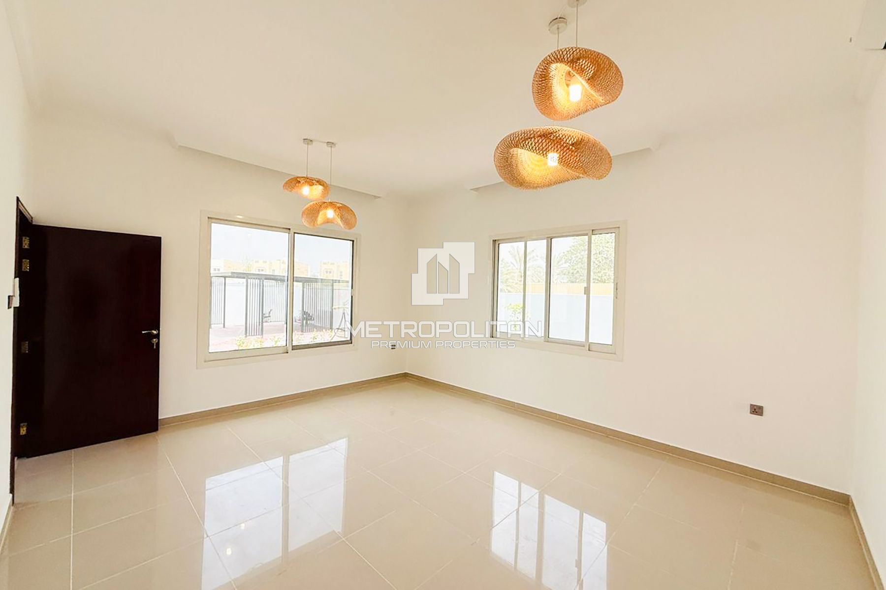 Image - Al Quoz 4 Villas, Al Quoz, Dubai | Project - فيلا