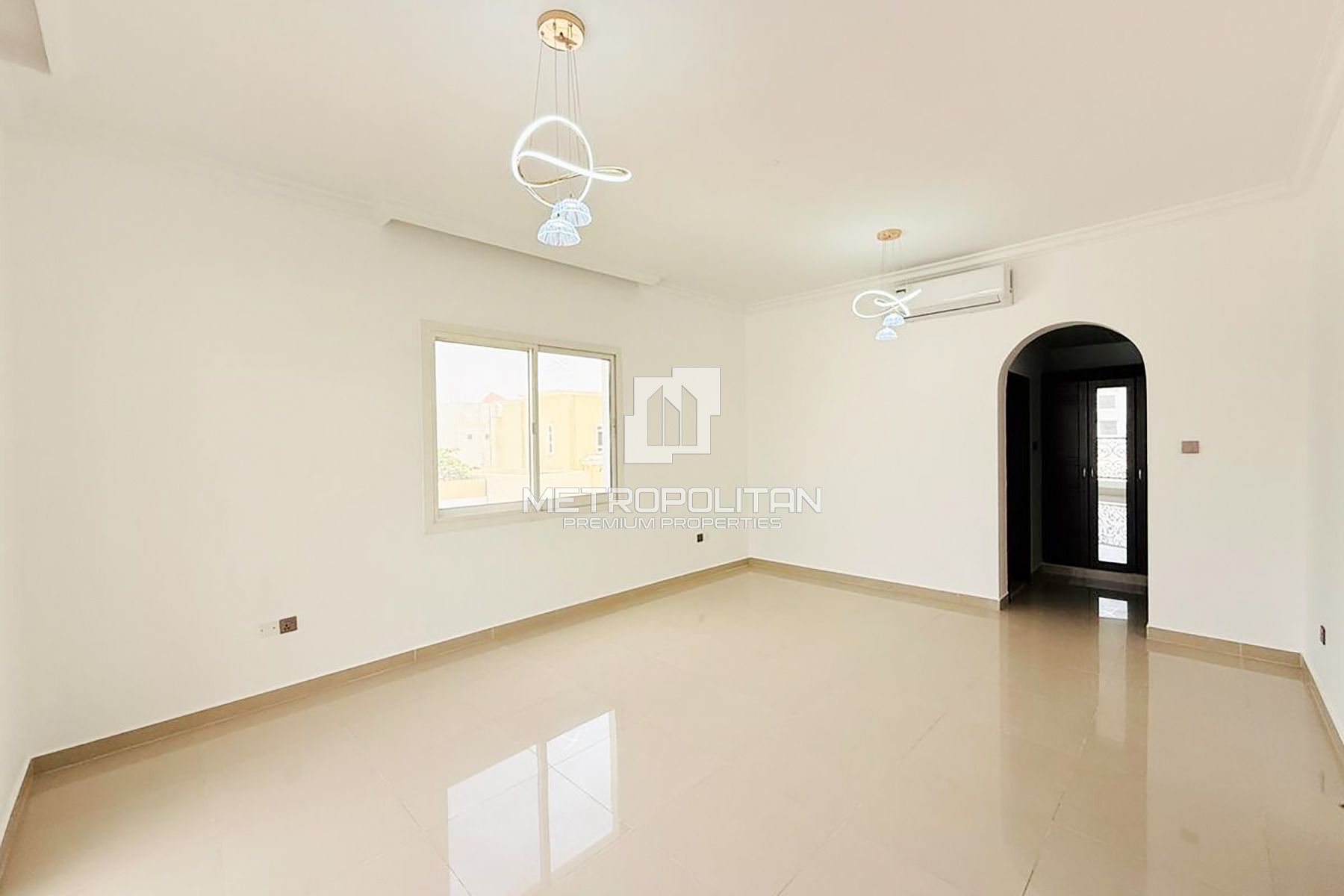 Image - Al Quoz 4 Villas, Al Quoz, Dubai | Project - فيلا