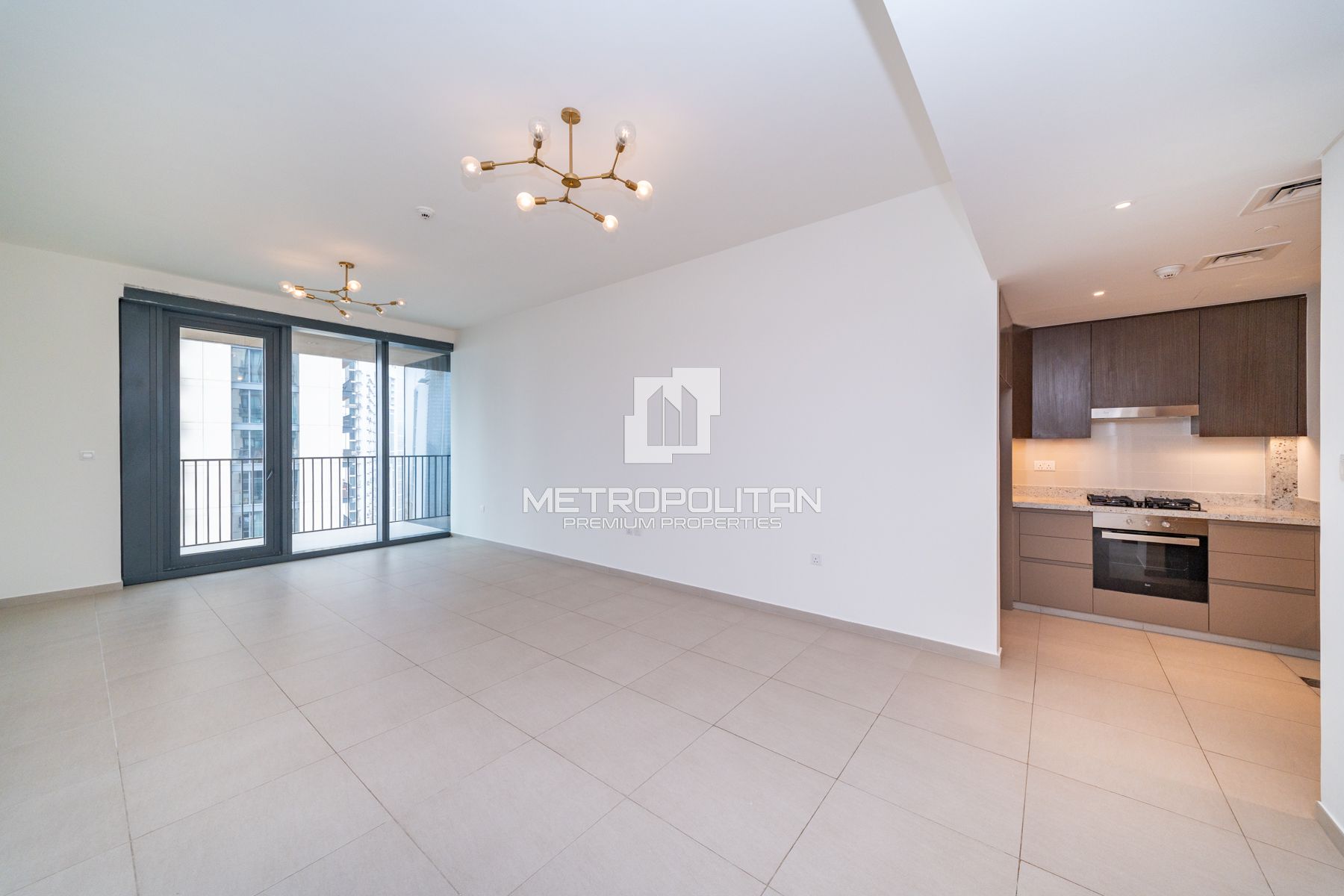 Elegant 2Bed Apartment | Prime Location | Vacant photo-6