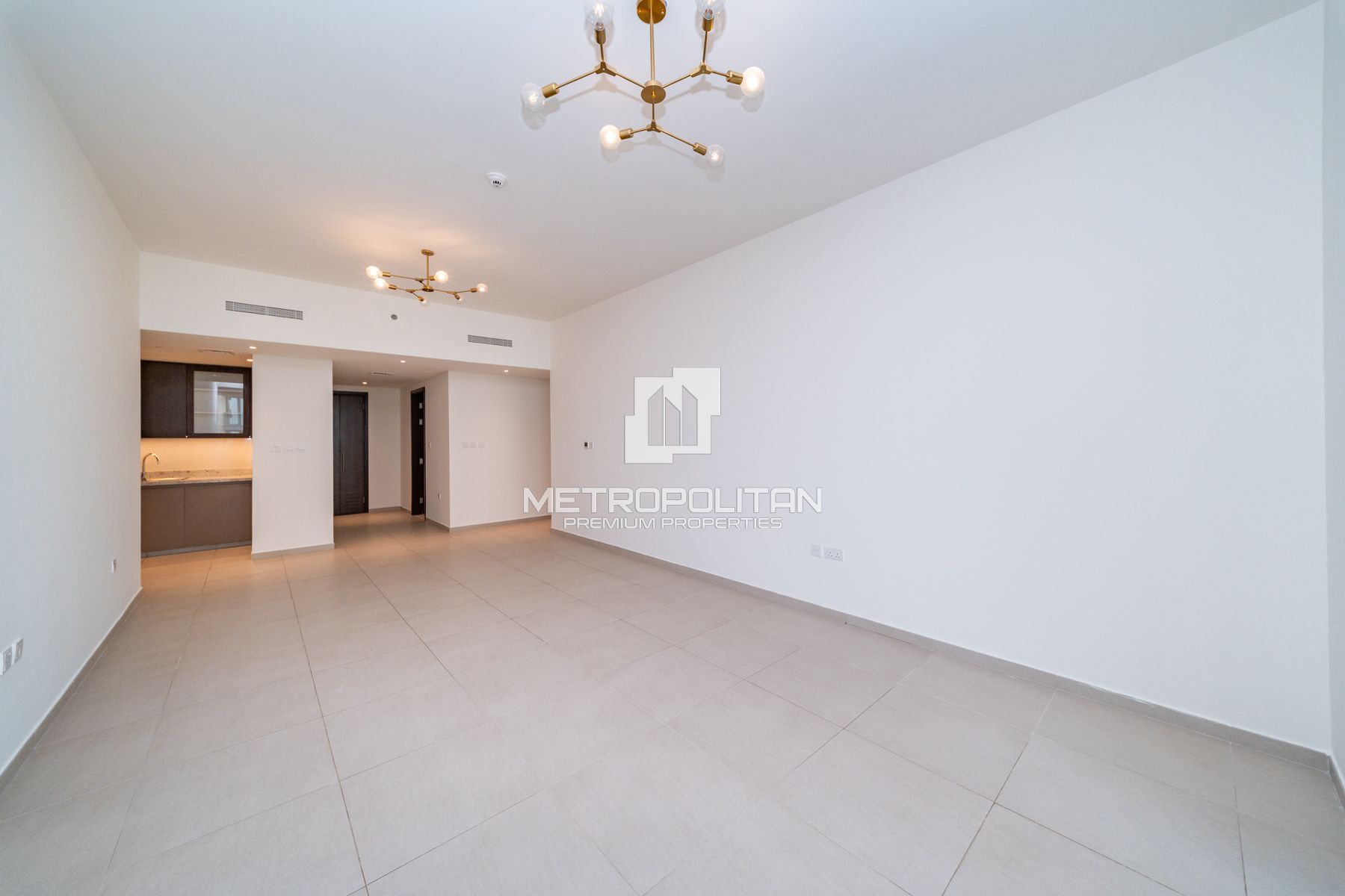 Elegant 2Bed Apartment | Prime Location | Vacant photo-7