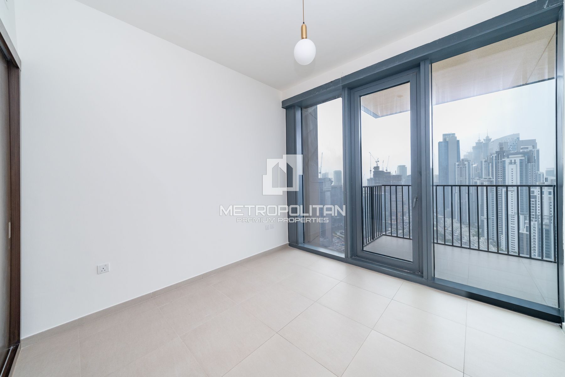 Elegant 2Bed Apartment | Prime Location | Vacant photo-11