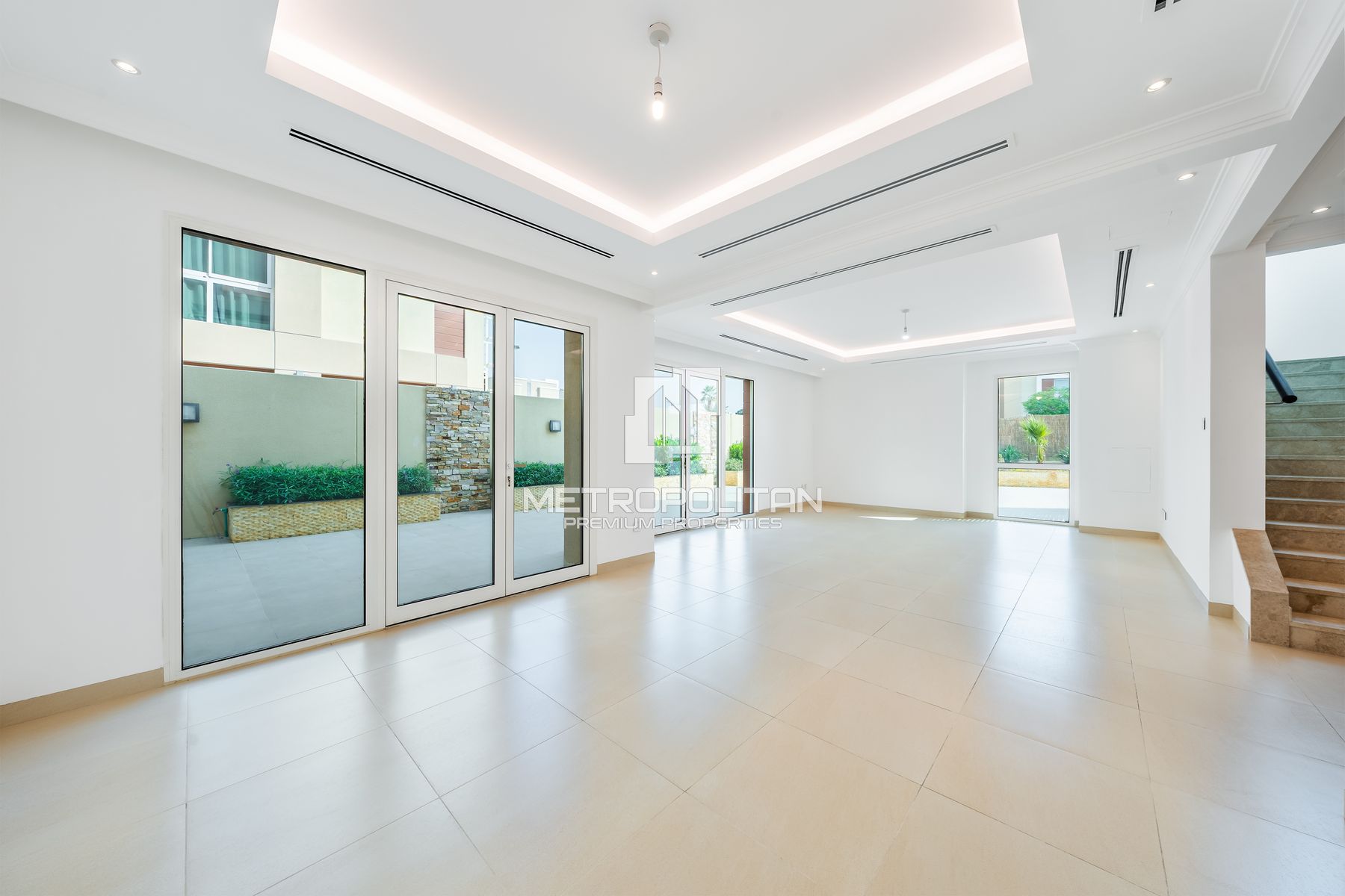 Maison de ville 3 chambres à louer à Dubai Science Park – MPR-8651 photo-0