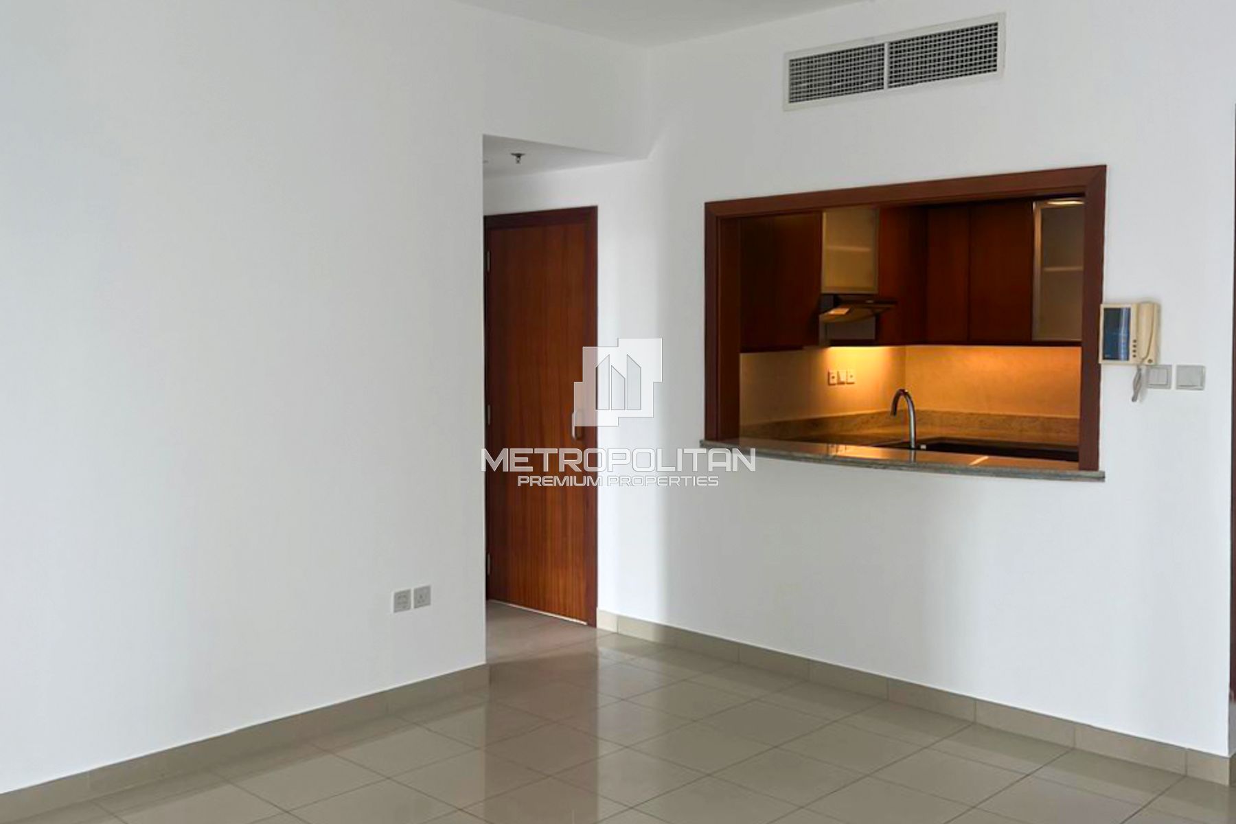 Prime Location | Near Dubai Mall | Spacious Layout photo-0