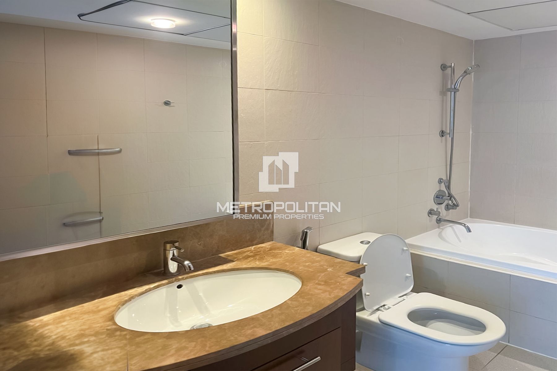 Prime Location | Near Dubai Mall | Spacious Layout photo-10