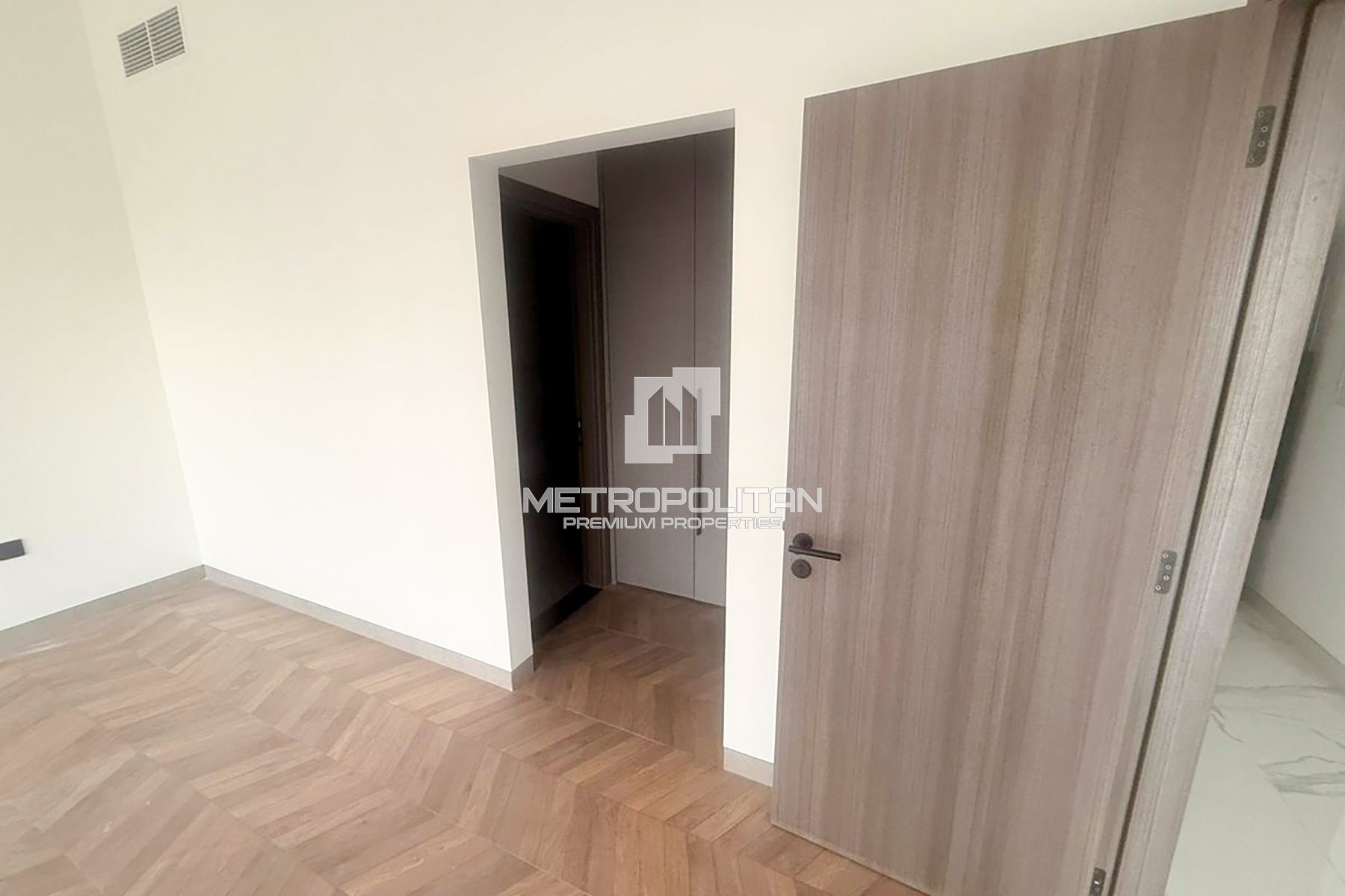 Image - Royal Regency, Business Bay, Дубай | Project - Апартаменты