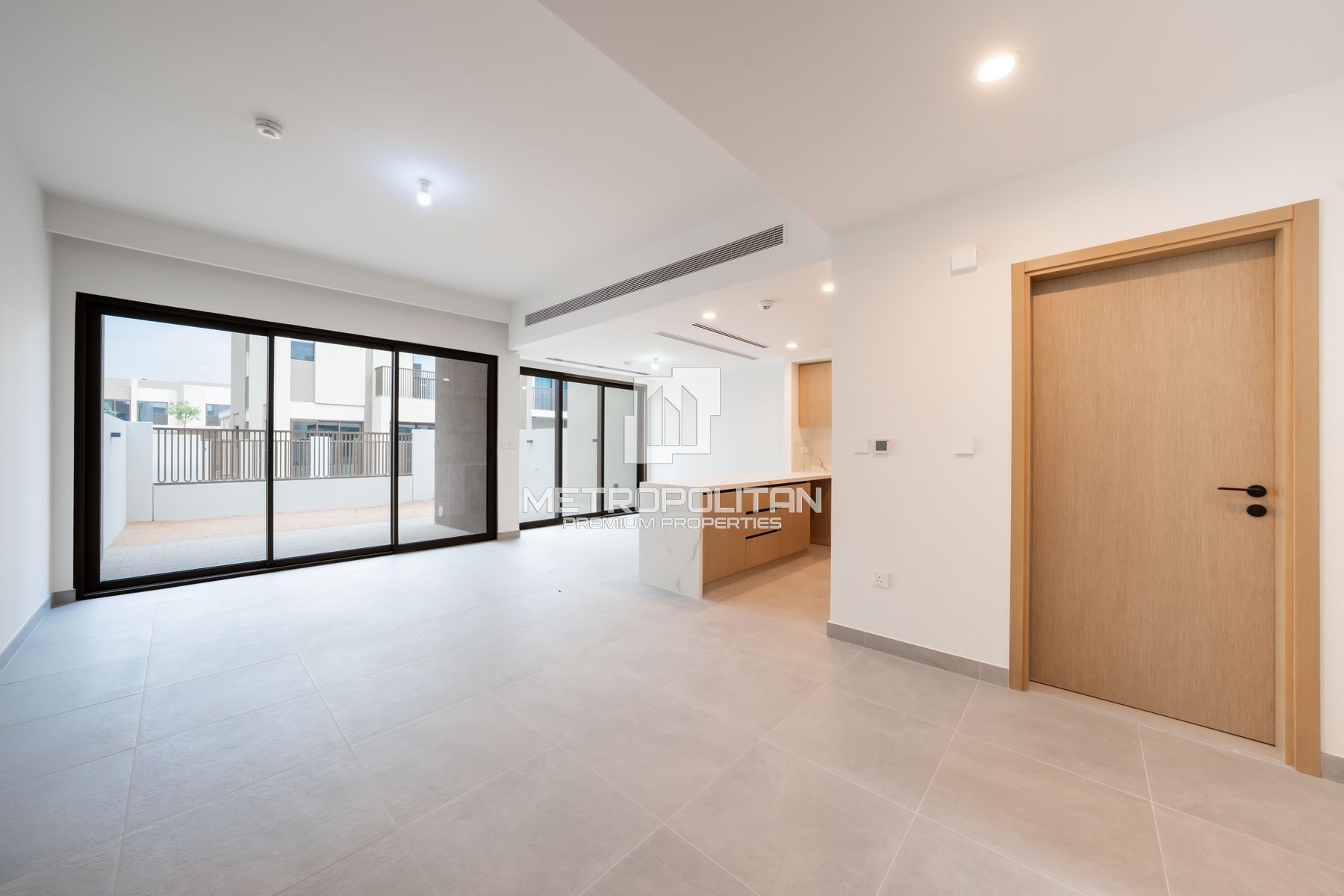 3BR Villa for Rent in Dubai Land – MPR-8670 photo-1