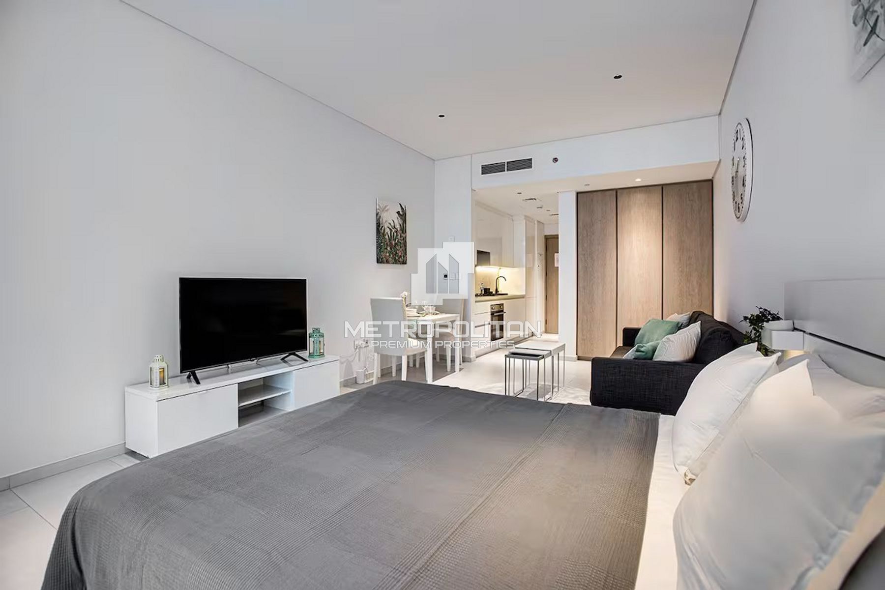 Fully Furnished | Spacious | Vacant 31st Jan 2026 photo-5