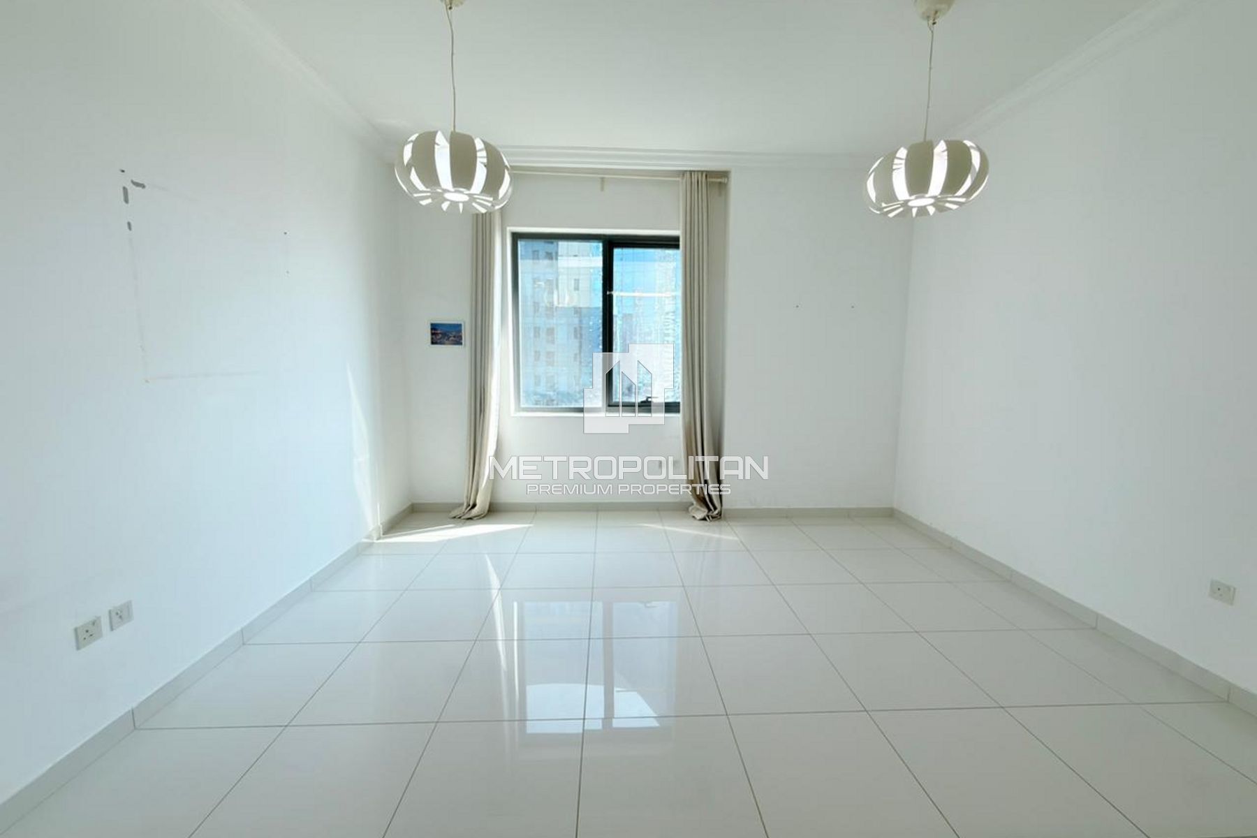 Vacant Now | Best Price | Equipped Kitchen photo-11