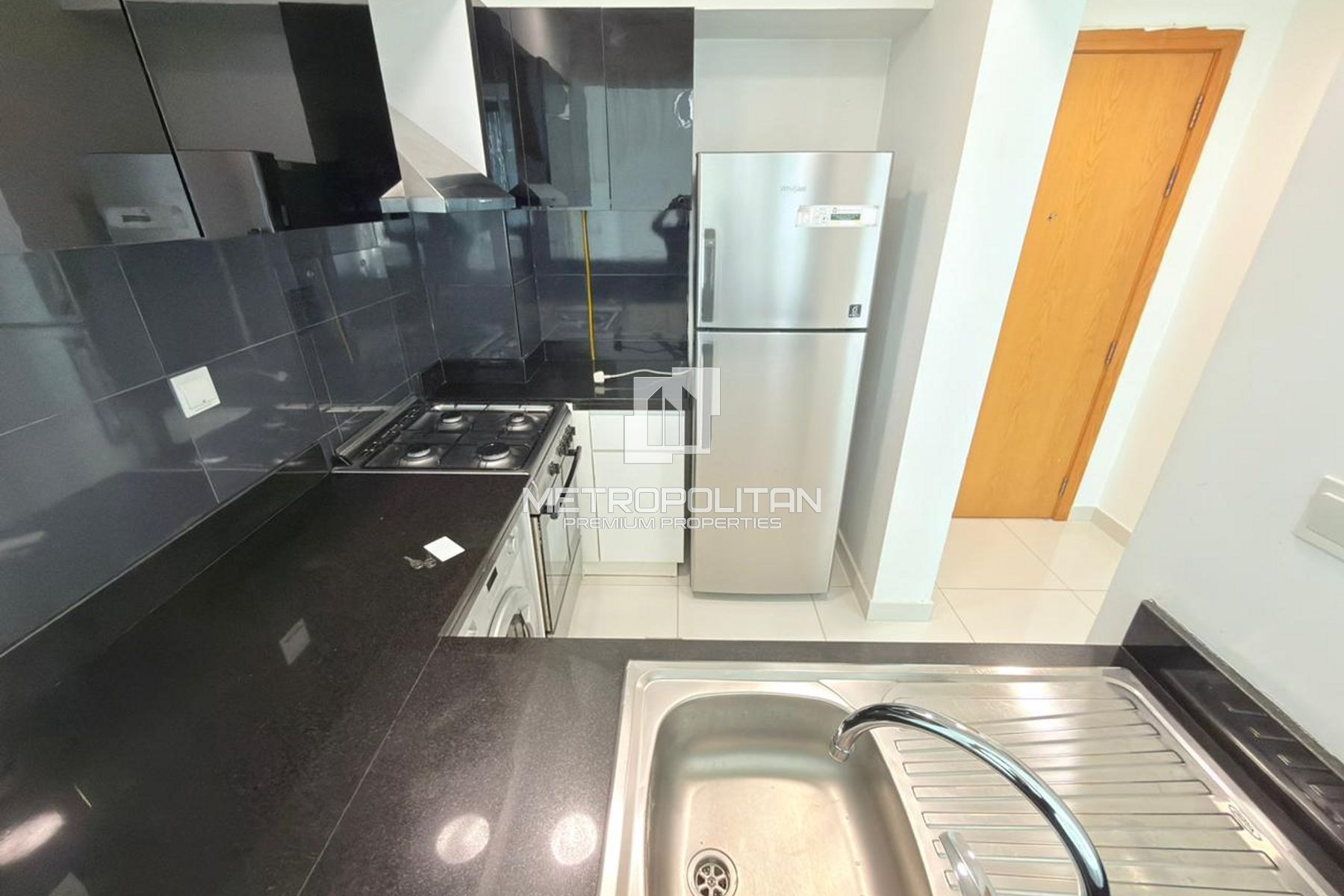 Vacant Now | Best Price | Equipped Kitchen photo-13