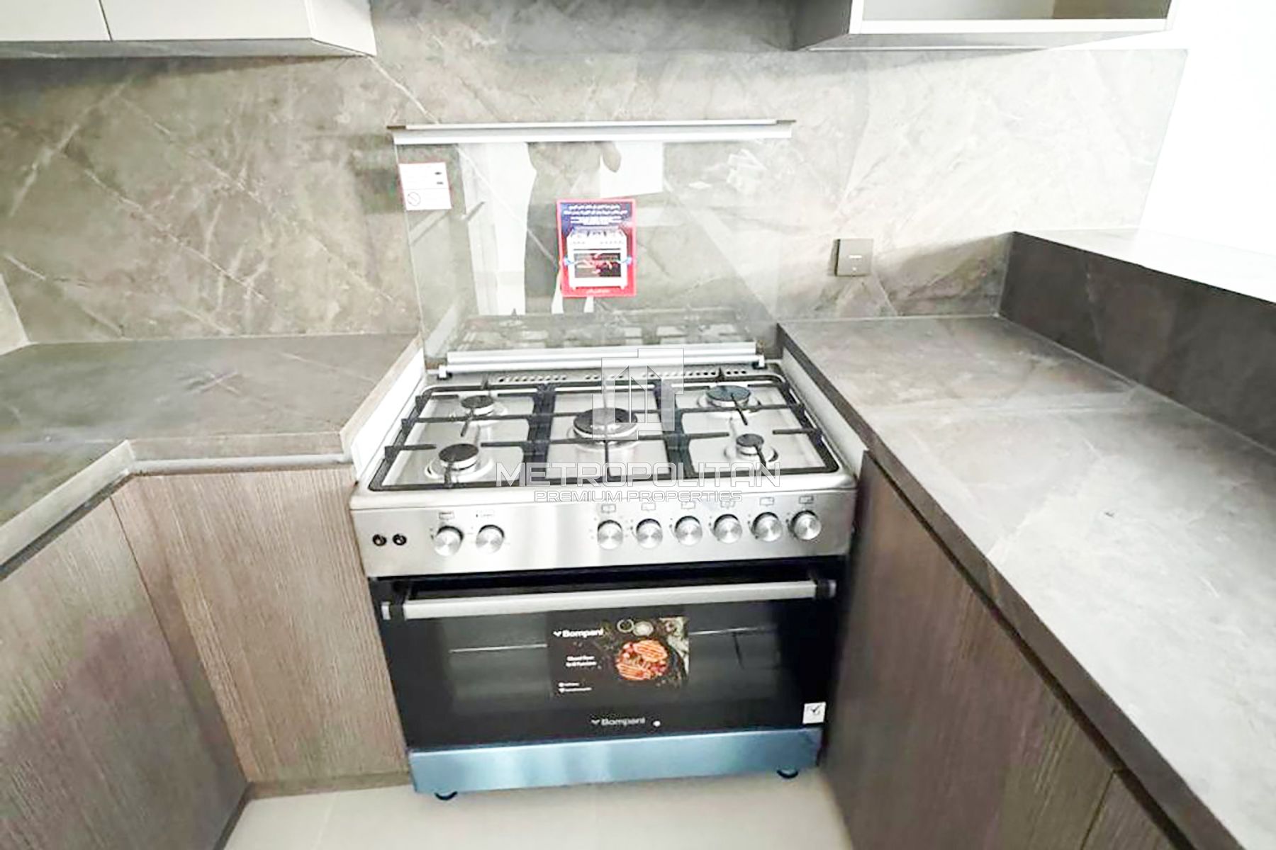 Vacant | Appliances Included | Near Amenities photo-13