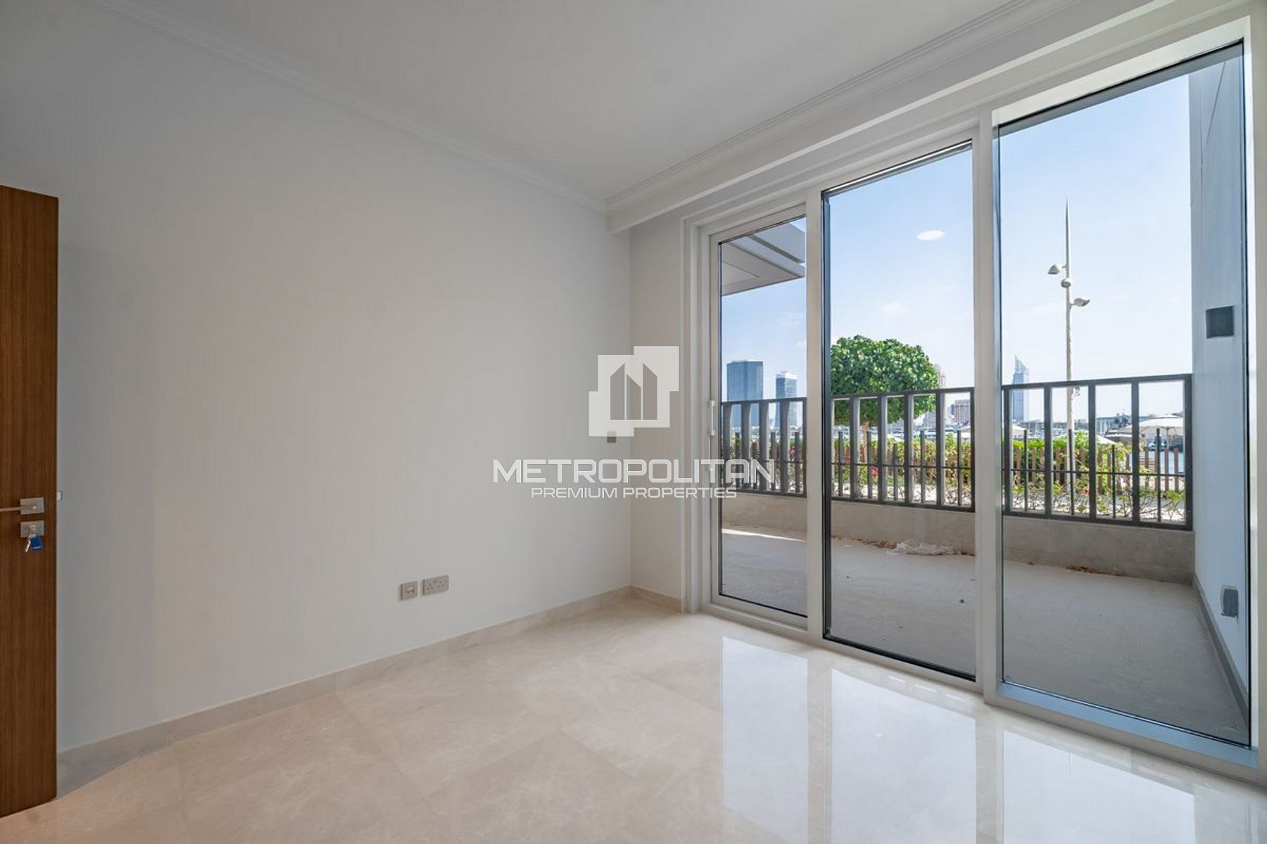 Spacious Townhouse I Duplex I Full Marina View photo-1