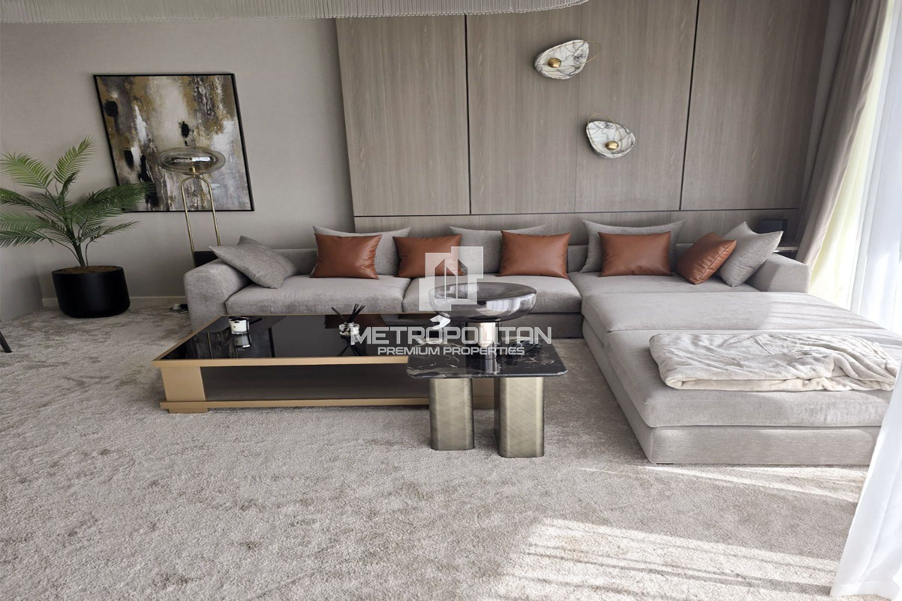 Luxury Furnishing | Fully Upgraded | Canal View photo-2