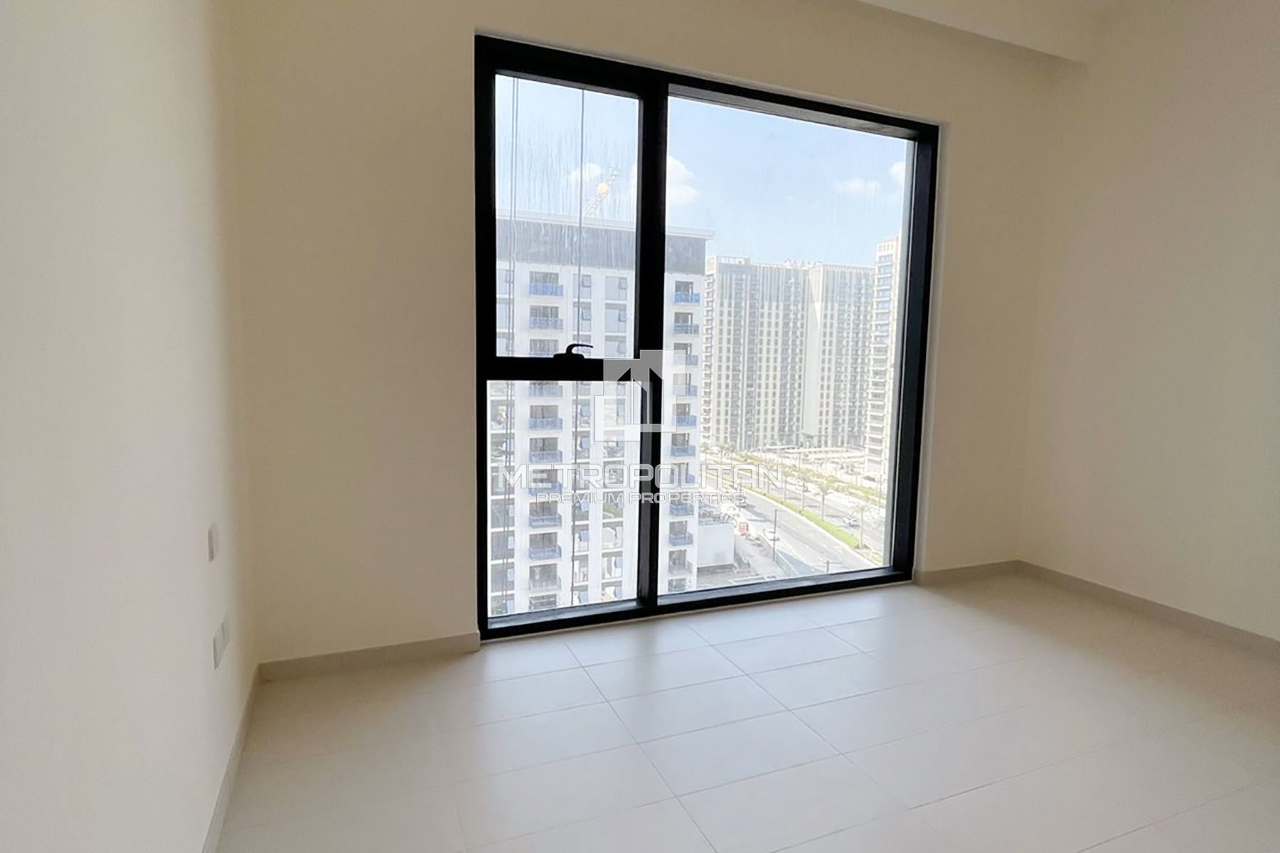 Spacious Layout | Prime Location | Great Layout photo-14