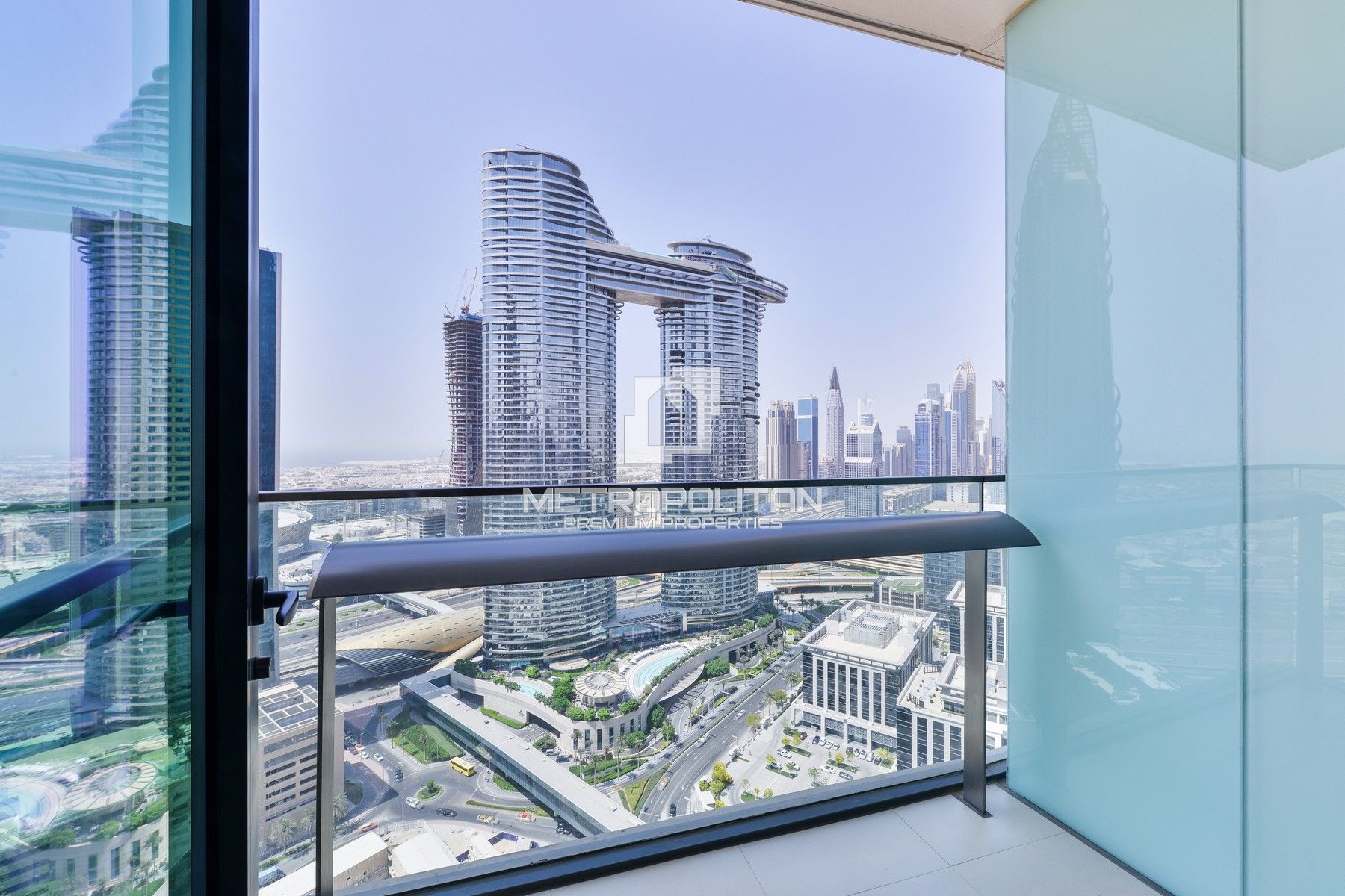 Image - Burj Vista 1, Downtown Dubai, Dubai | Project - Apartment