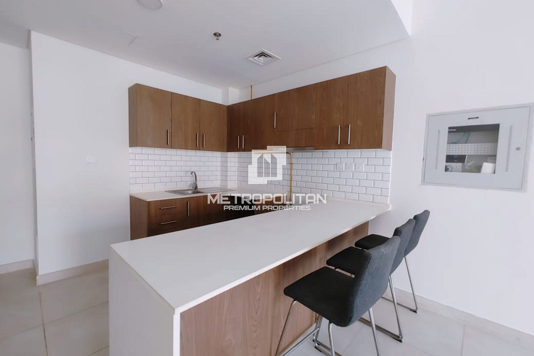 1 Bedroom | Vacant Now | Near to Circle Mall photo-8