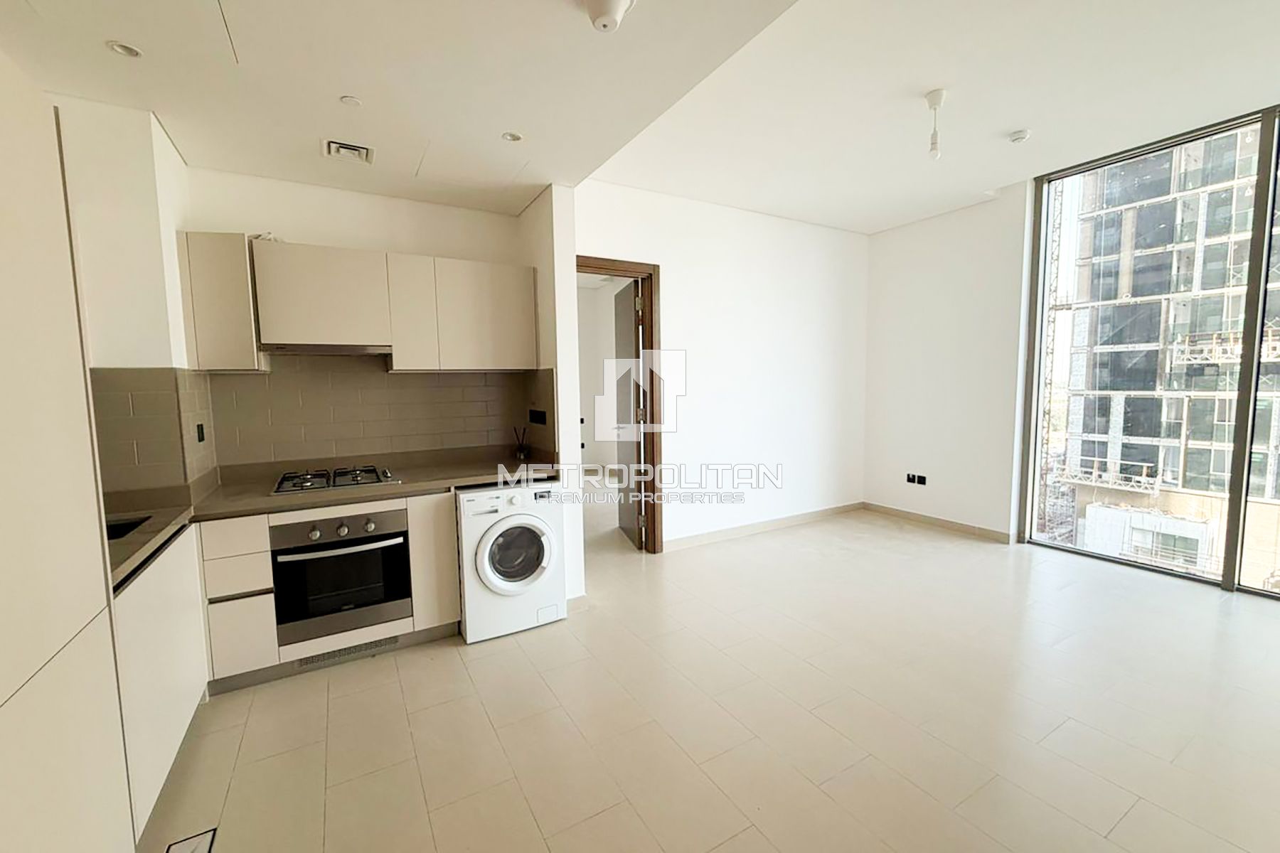 Prime Location | Vacant | Ready to Move