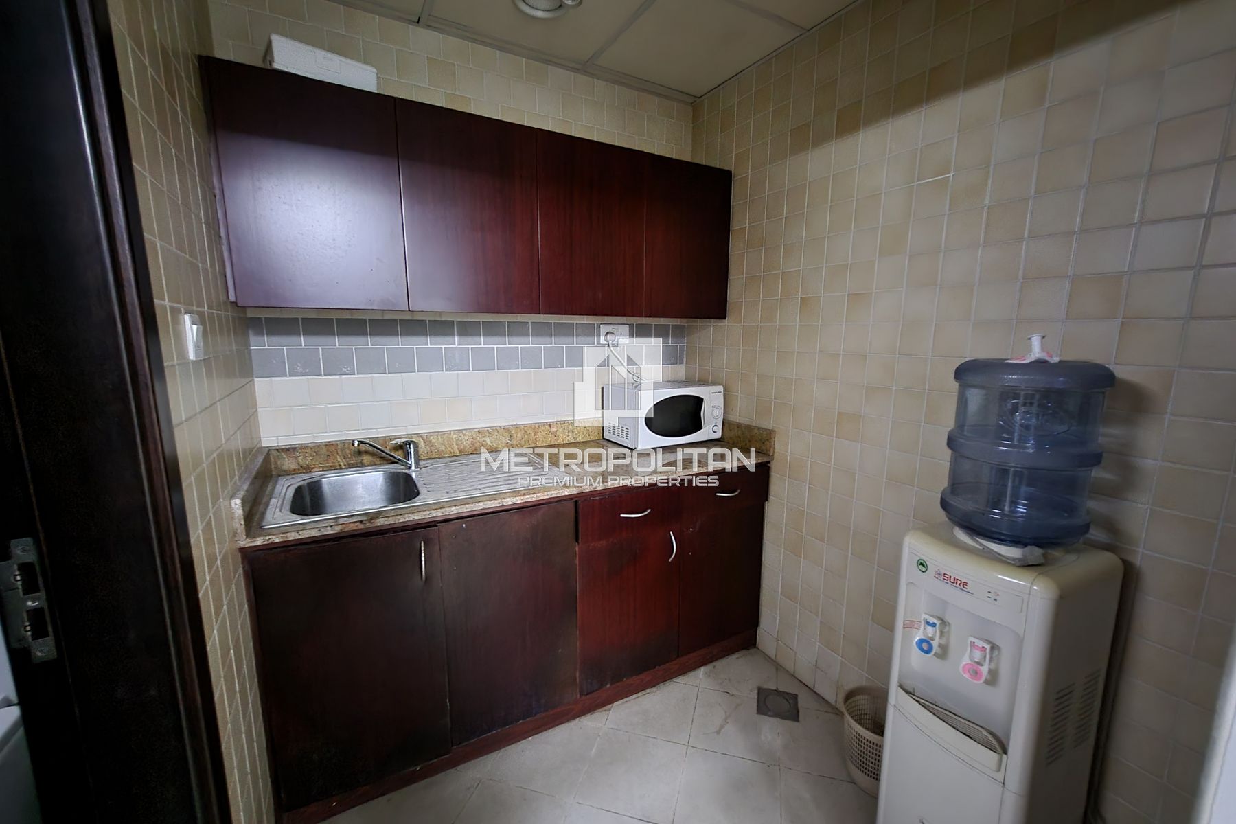 مكتب استوديو للإيجار في أبراج بحيرات جميرا – MPR-8816 photo-12