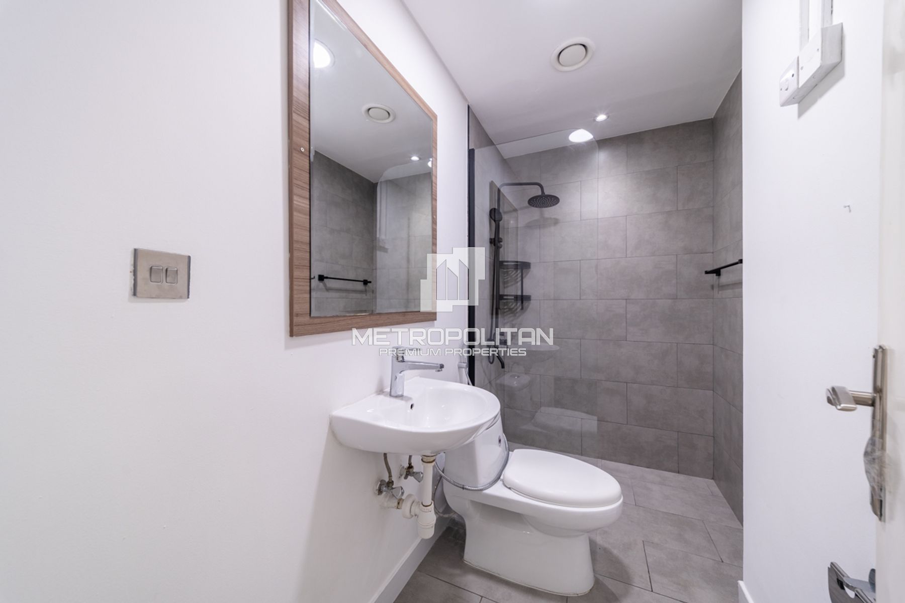 مكتب للإيجار في بزنس باي – MPR-8822 photo-8