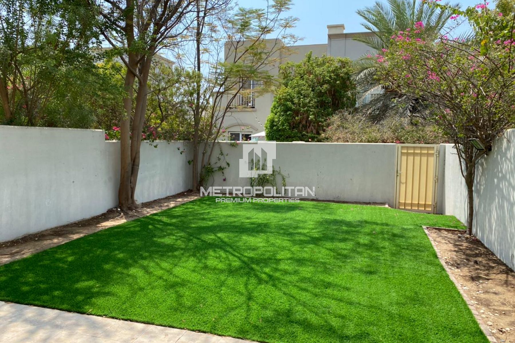 تاون هاوس من غرفتي نوم للإيجار في ذا سبرينغز – MPR-8824 photo-1