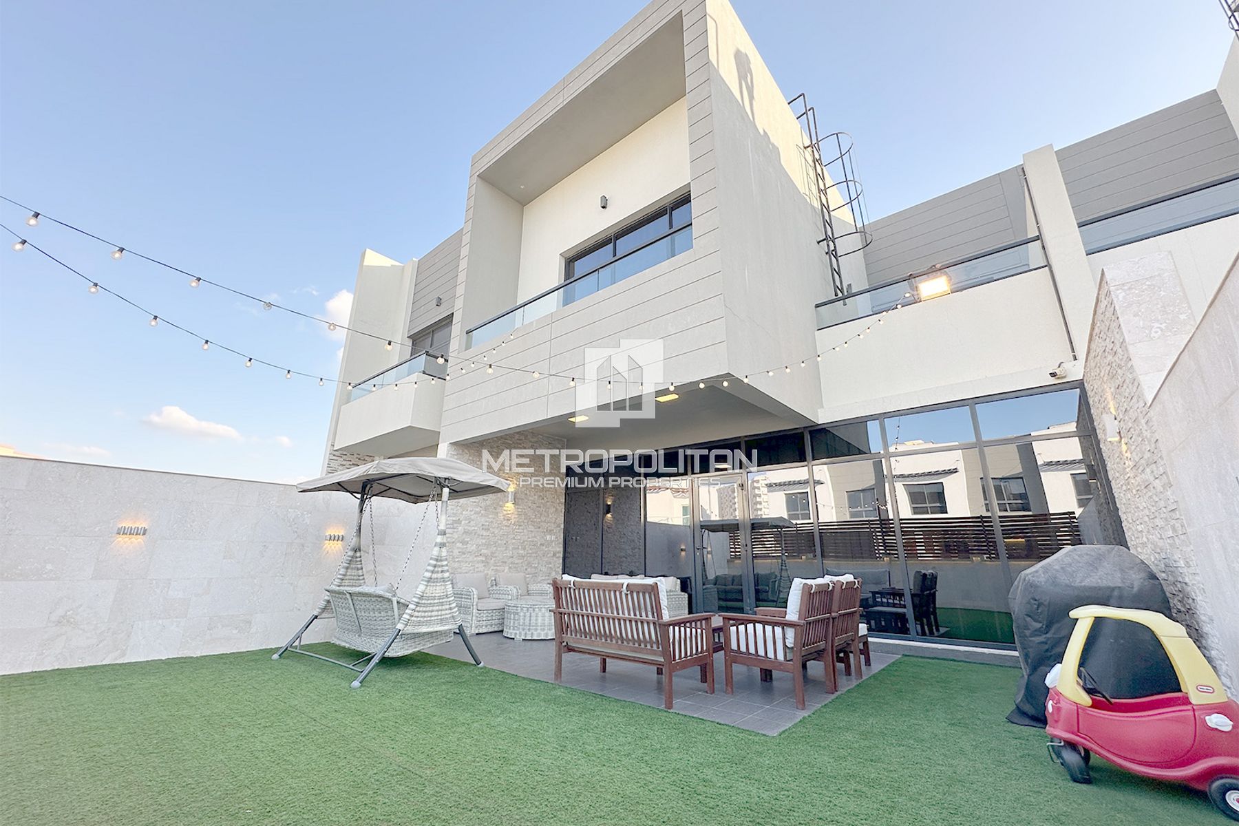 Upgraded | Available 10 March | Spacious Layout