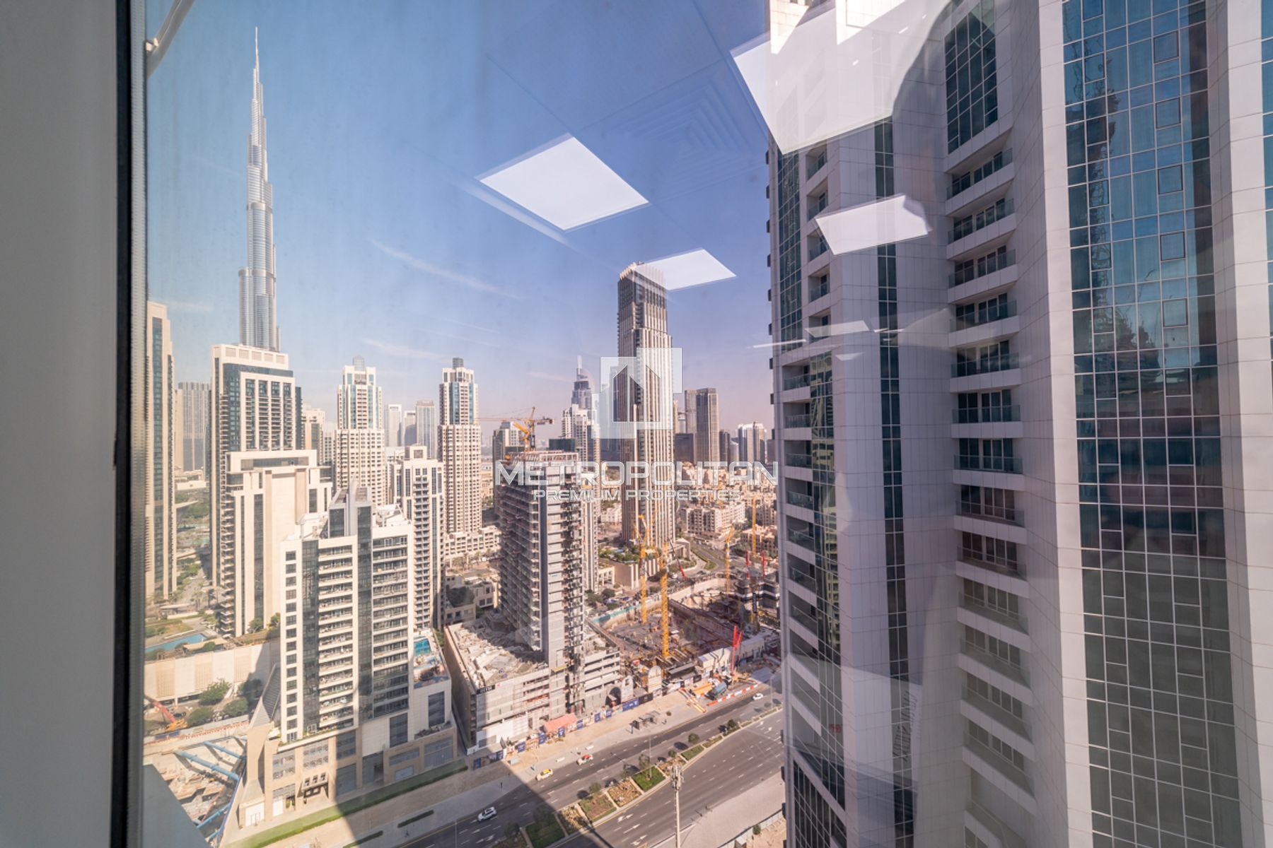 Image - Clover Bay Tower, Business Bay, Dubai | Project - Office