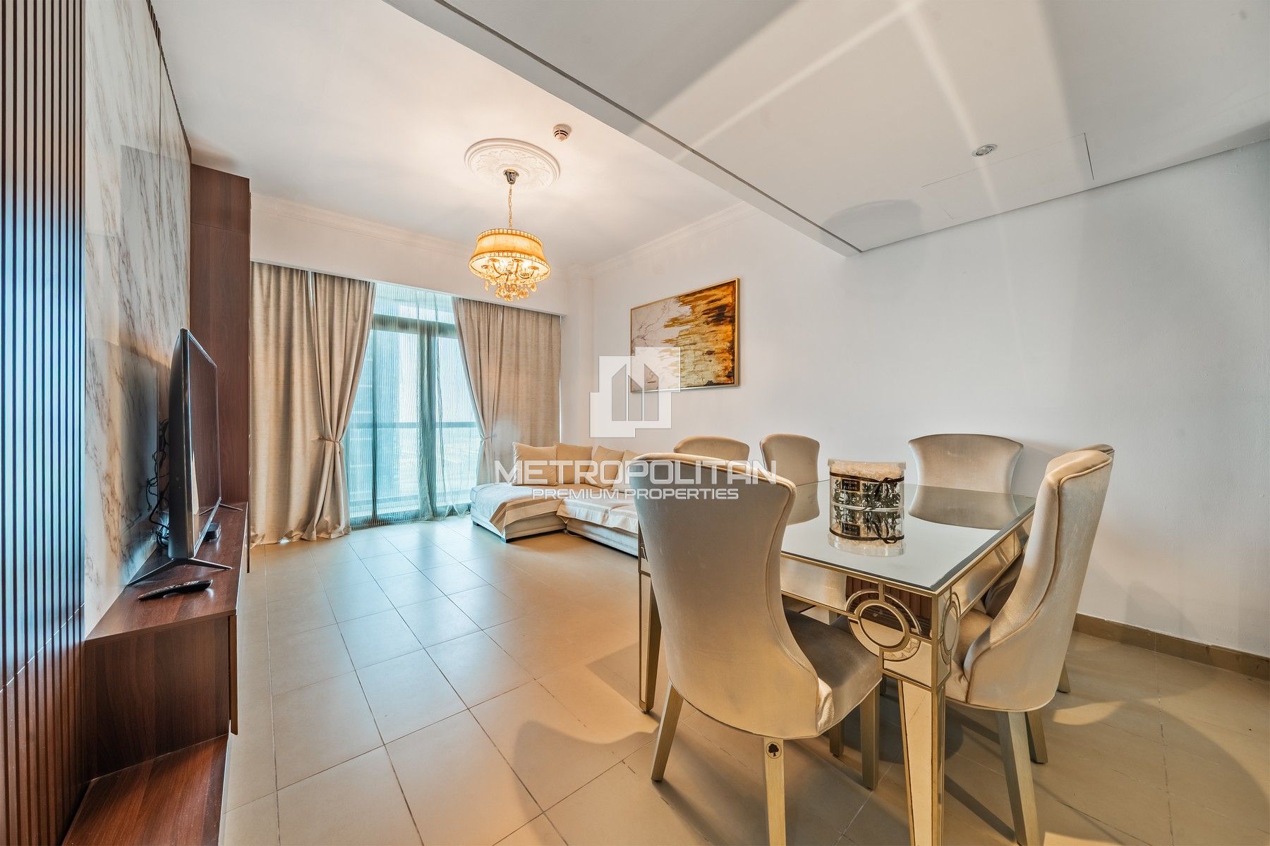 Spacious 1 Bedroom | Close to Metro | Lake View