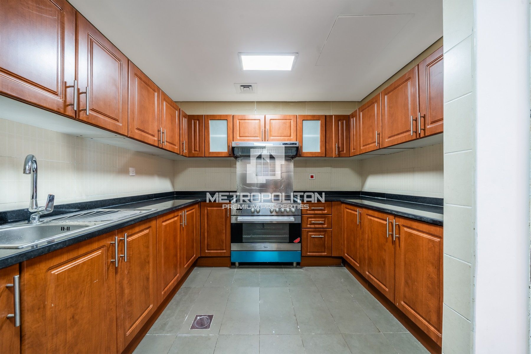 Image - Lakeside Residence, Jumeirah Lake Towers, Дубай | Project - Апартаменты