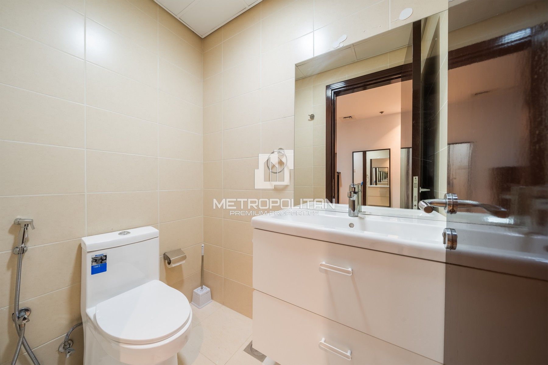 Image - Lakeside Residence, Jumeirah Lake Towers, Дубай | Project - Апартаменты