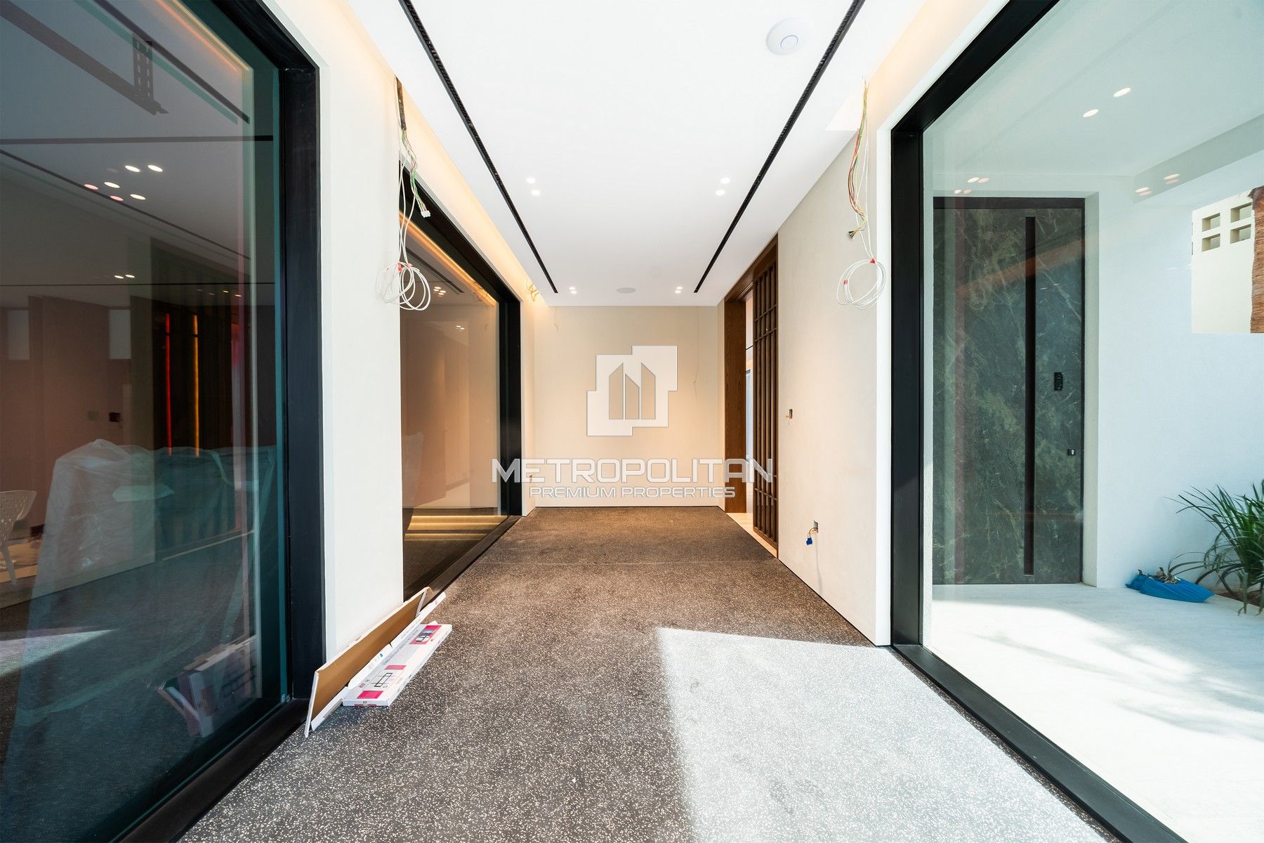 Image - Lakeside Residence, Jumeirah Lake Towers, Дубай | Project - Апартаменты