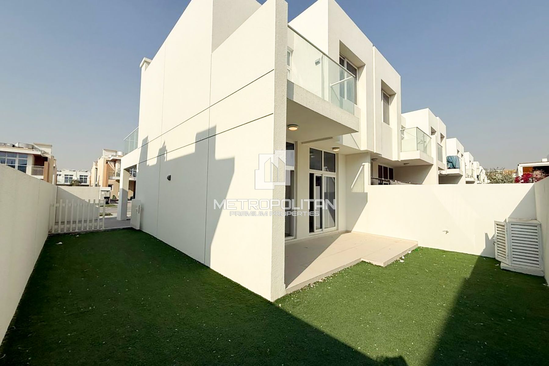 Spacious | Ready to Move In | Modern Corner Unit