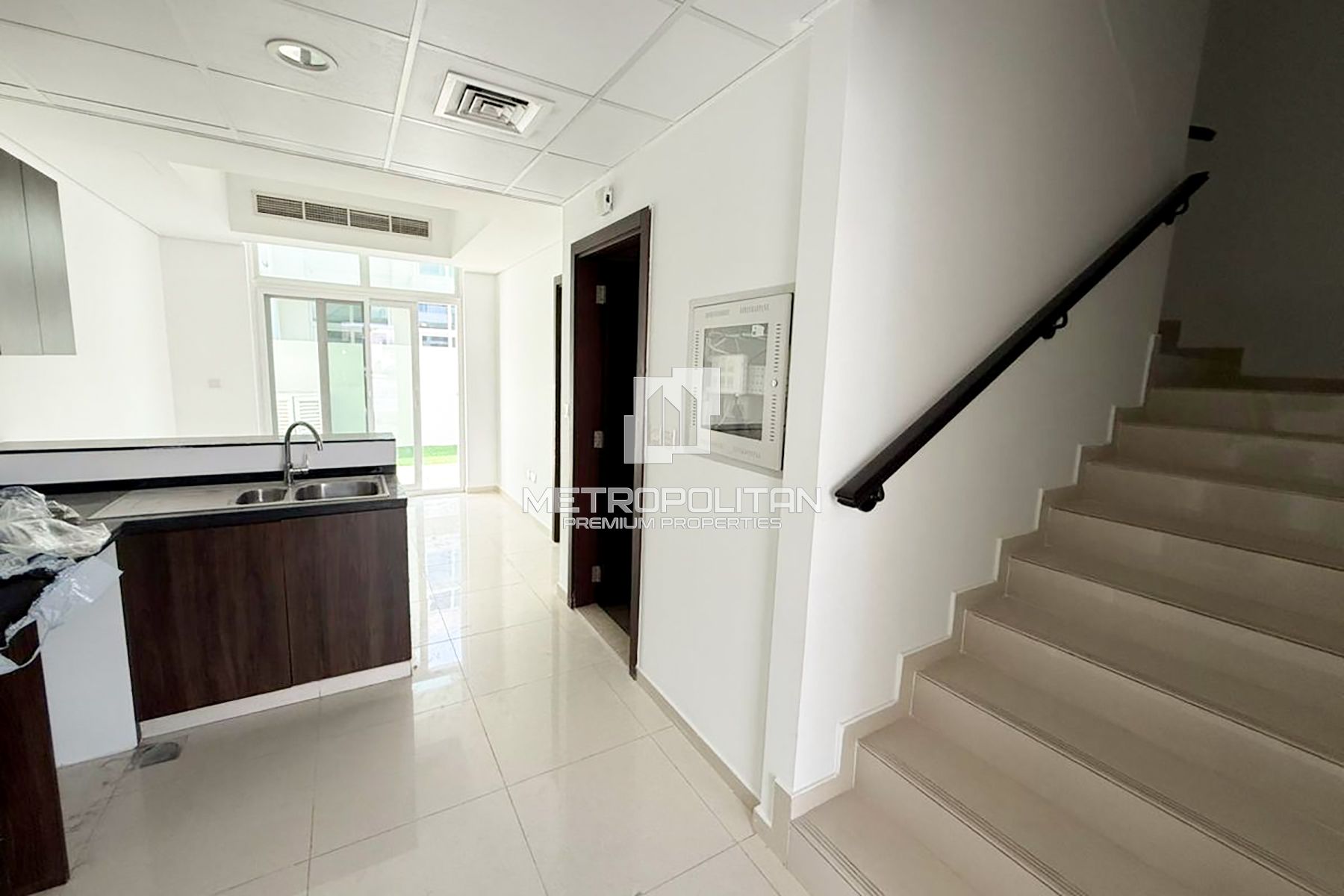 Image - Avencia 2, Damac Hills 2, Дубай | Project - Таунхаус