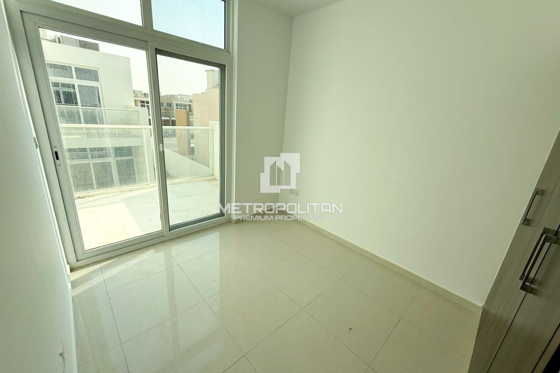 Image - Avencia 2, Damac Hills 2, Дубай | Project - Таунхаус