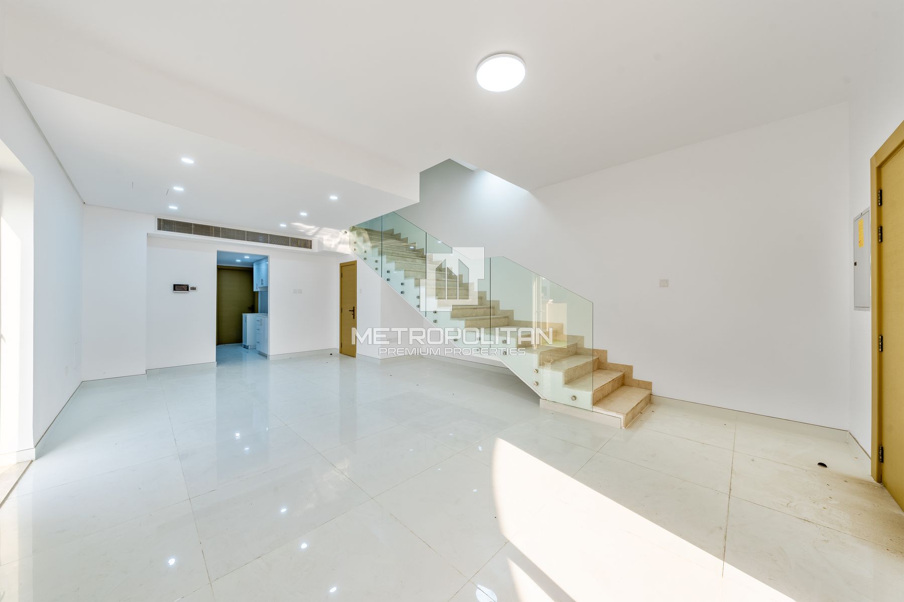 朱美拉村庄圈的4卧室联排别墅出租 – MPR-8864 photo-2