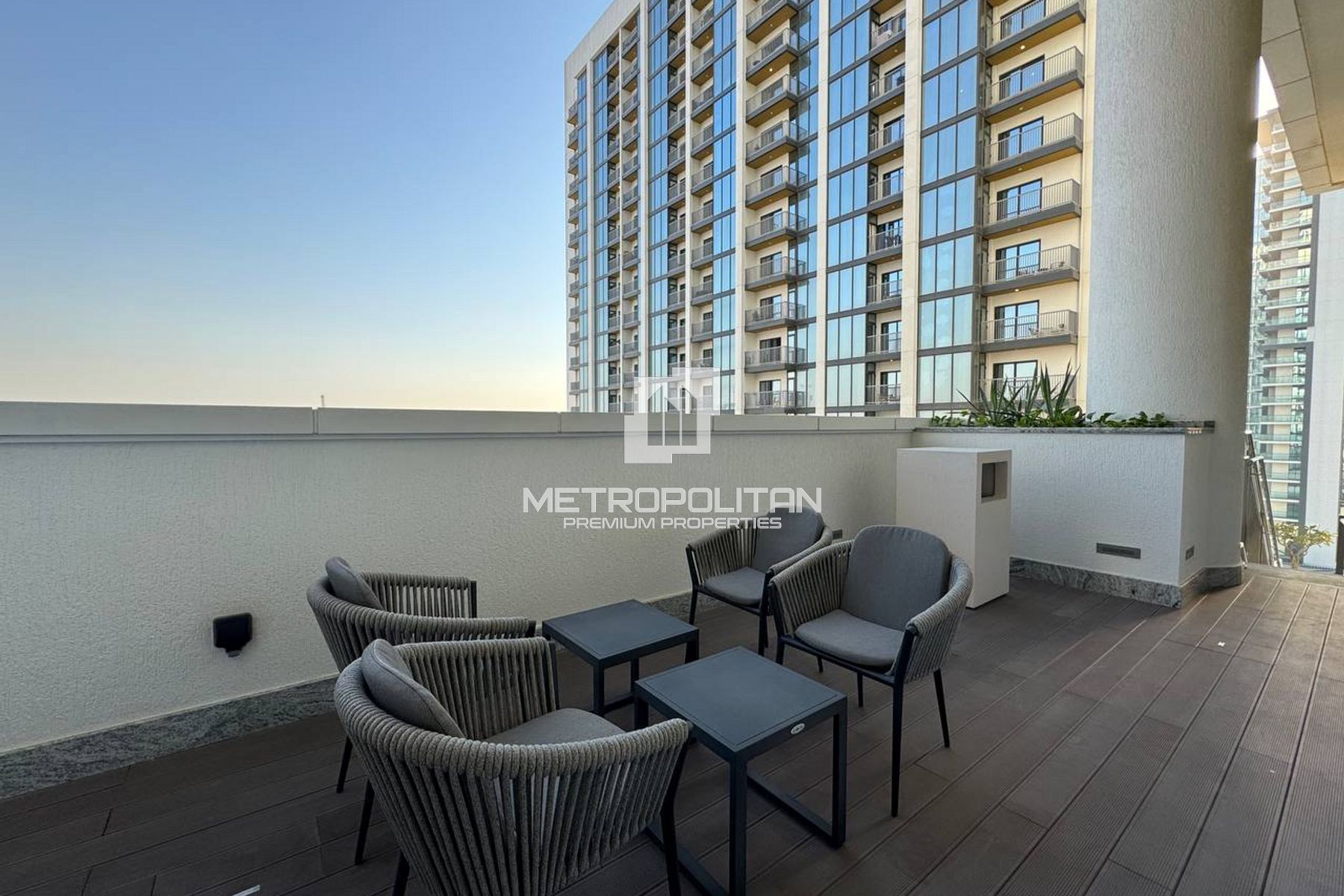 Image - The Crest Tower B, Mohammed Bin Rashid City, Дубай | Project - Апартаменты