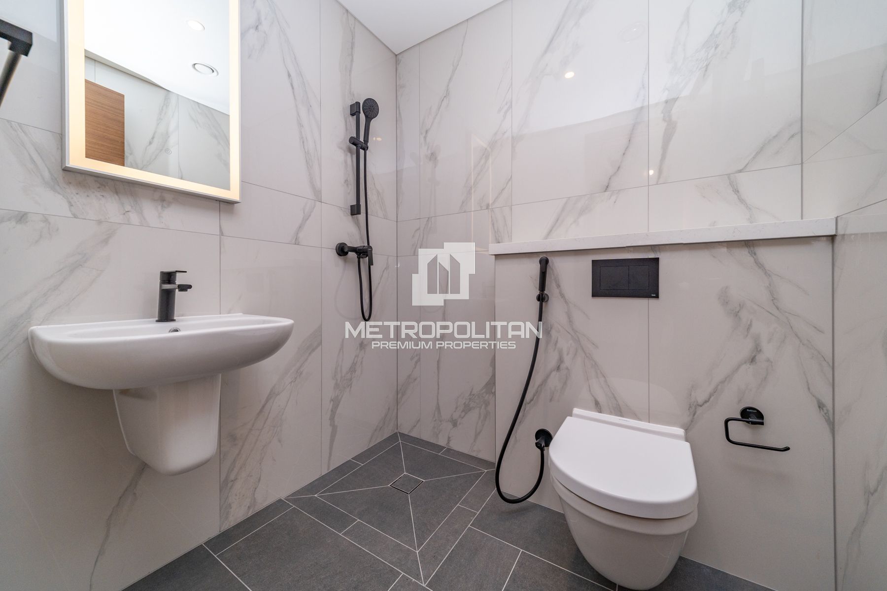 Image - Crest Grande, Mohammed Bin Rashid City, Dubai | Project - Appartement