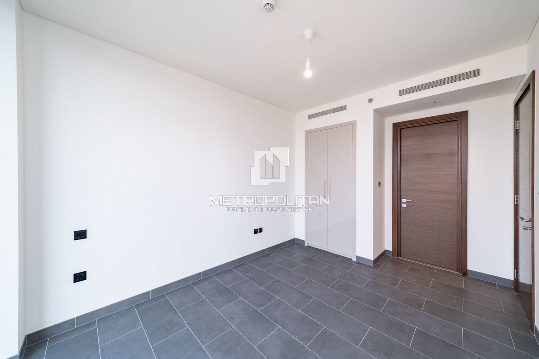 Image - The Crest Tower C, Mohammed Bin Rashid City, Dubai | Project - Apartment