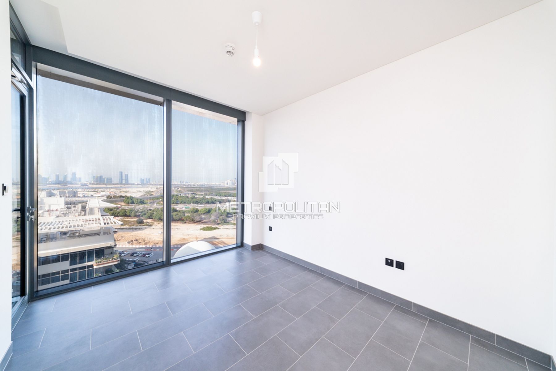 Image - The Crest Tower C, Mohammed Bin Rashid City, Dubai | Project - Apartment