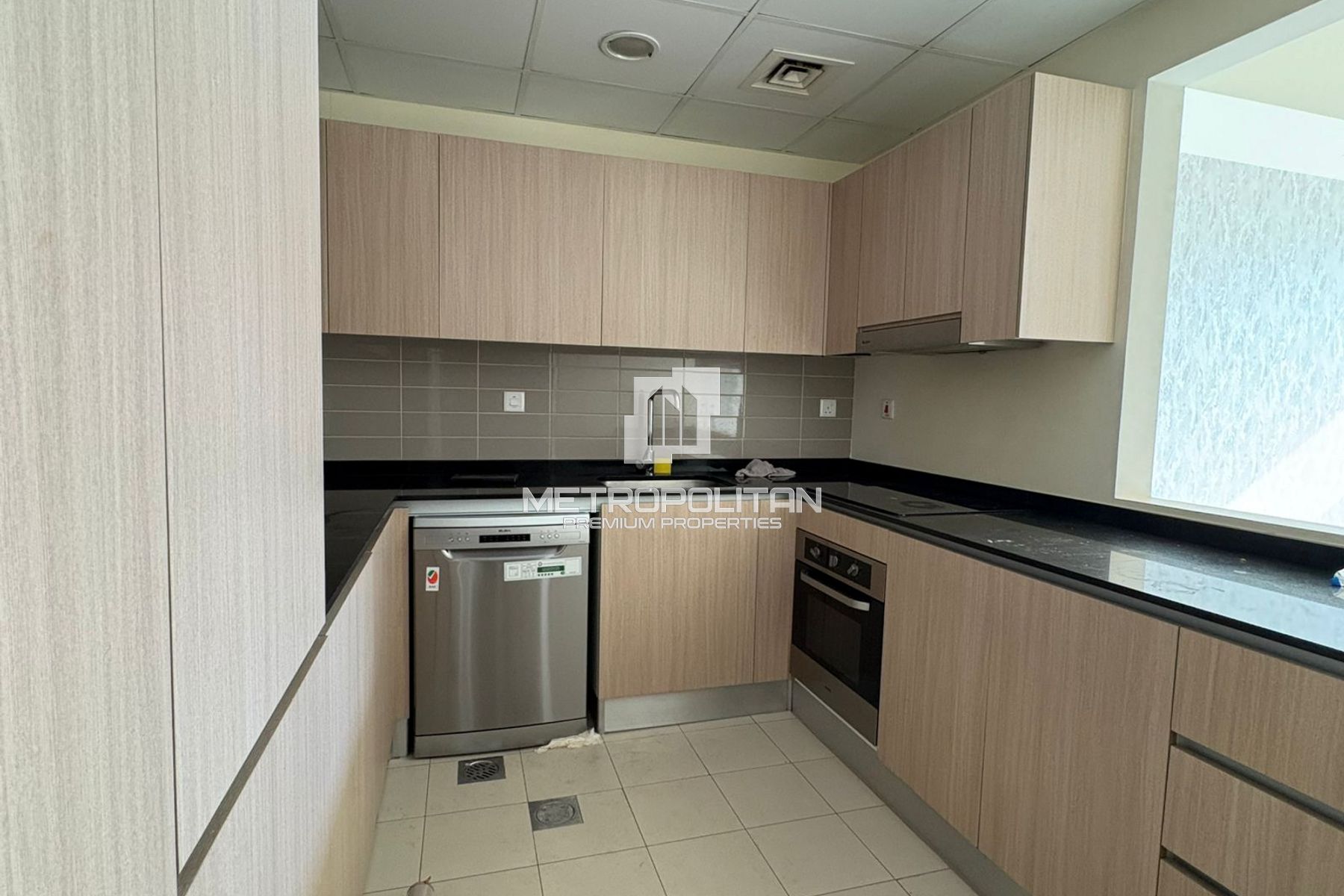 Single Row | Unfurnished | Ready to Move-In photo-3