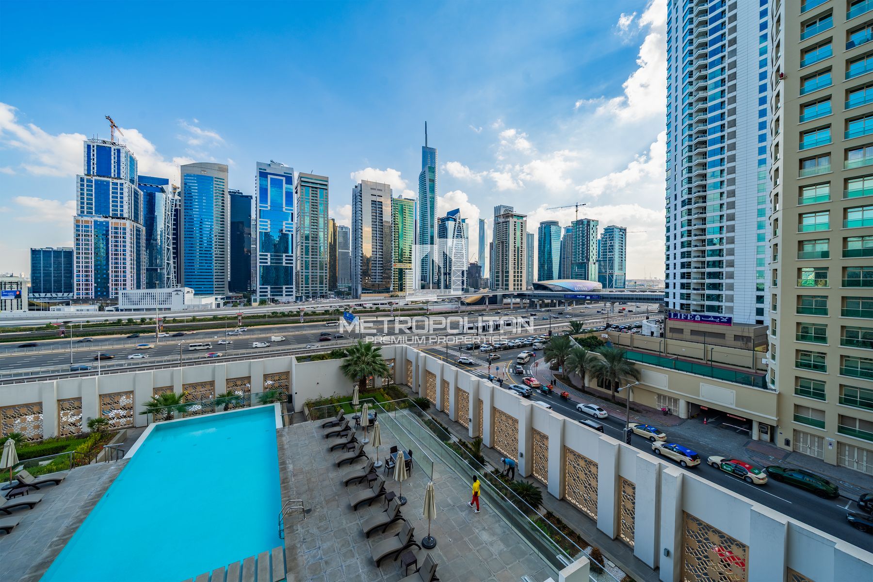 Ready to Move In | Furnished | Prime Location photo-2