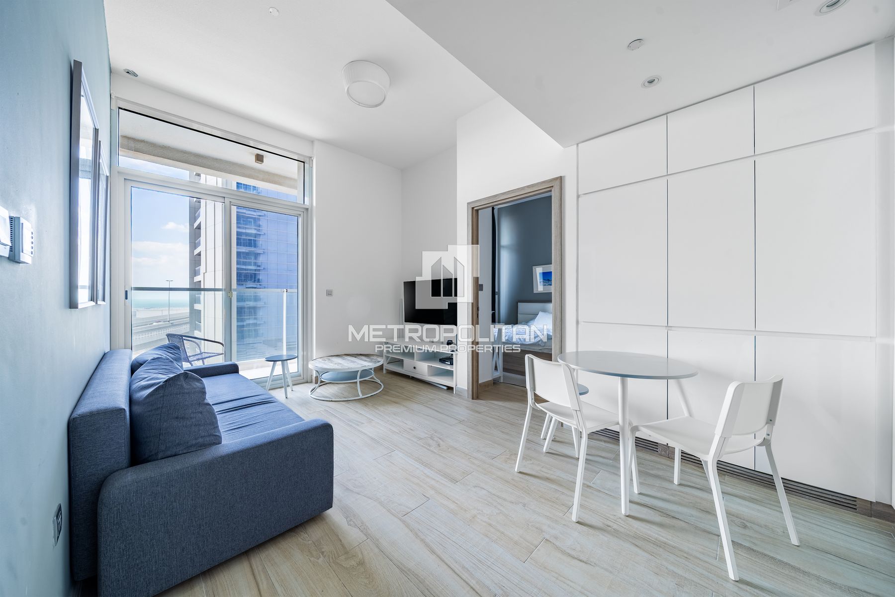 Prime Location | Vacant | Fully Furnished photo-20