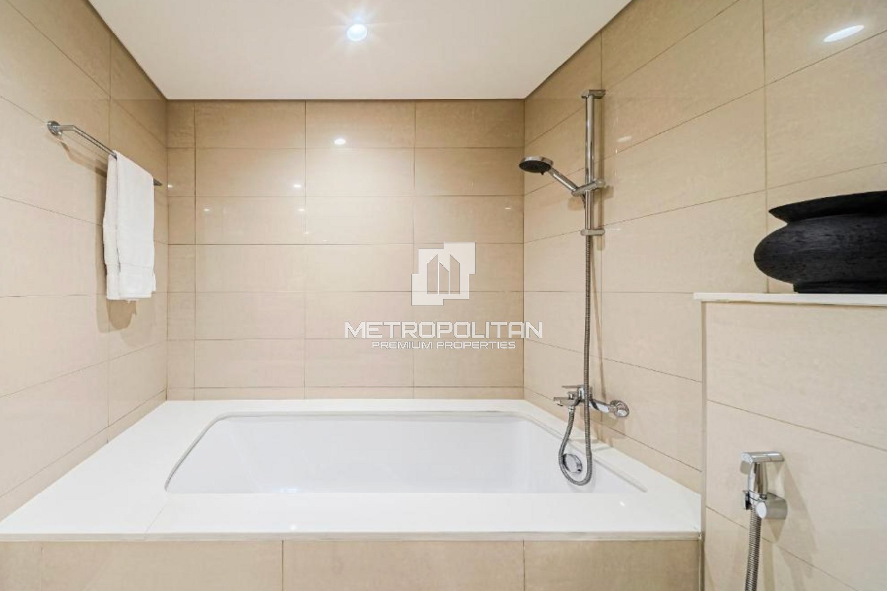 Image - Burj Royale, Downtown Dubai, Dubai | Project - شقة