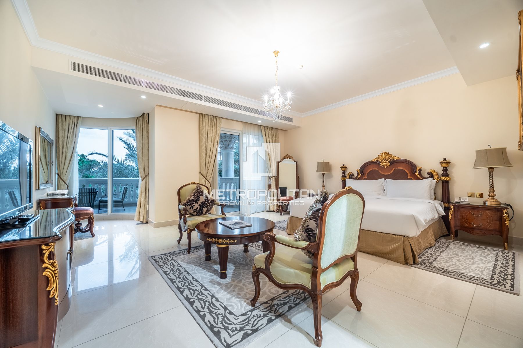 Luxury Beachfront Villa| 5 Star Resort Privileges