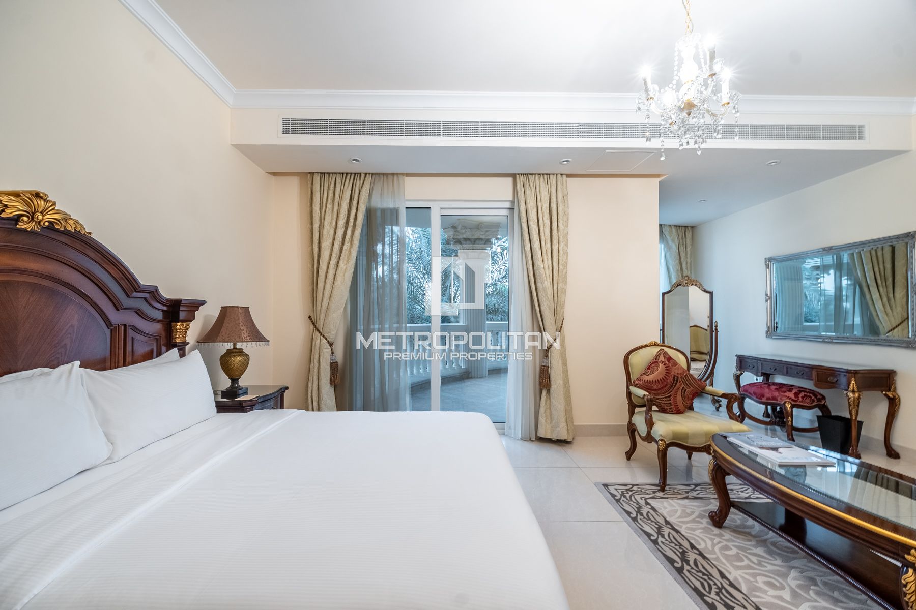 Luxury Beachfront Villa| 5 Star Resort Privileges